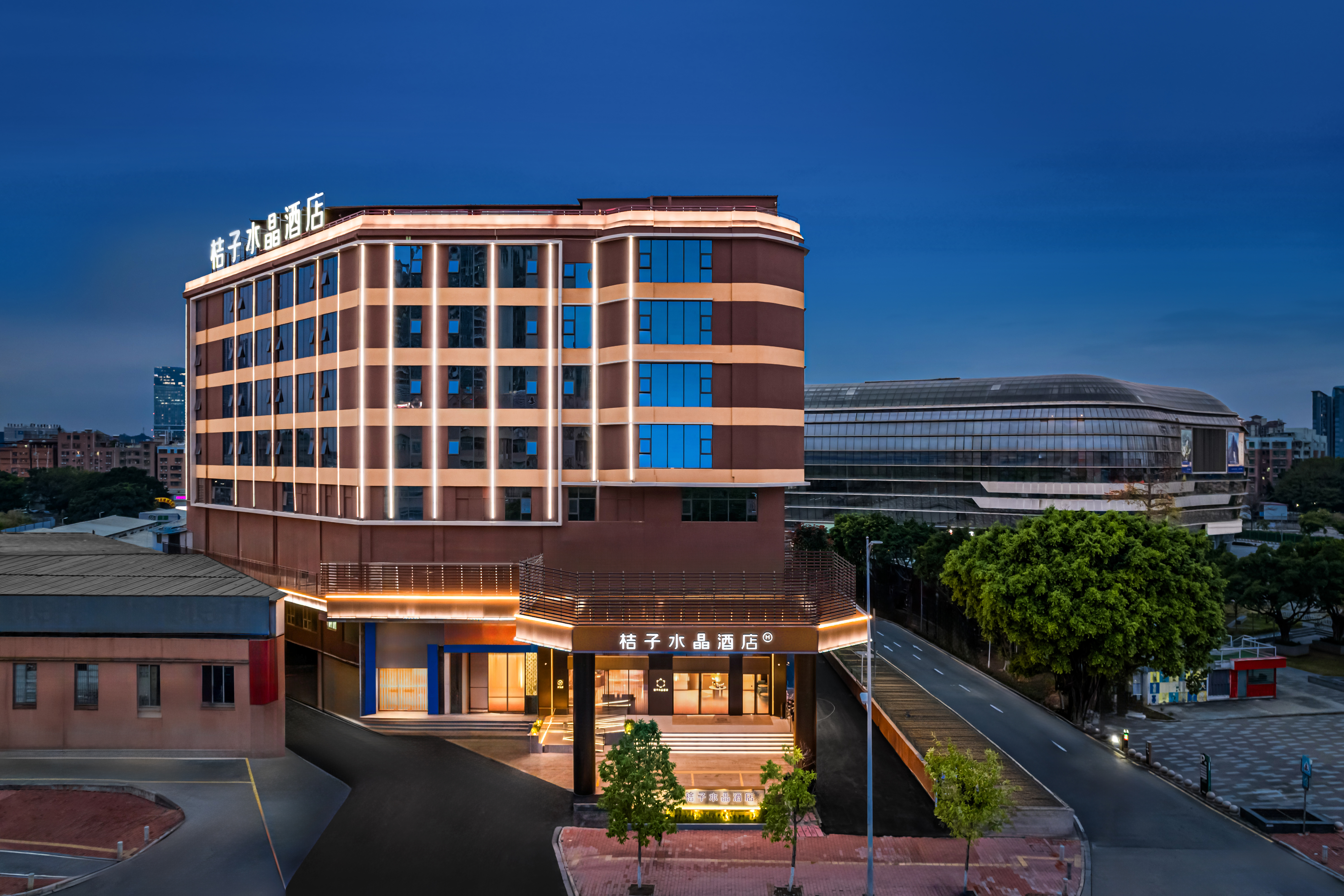 广州奥体中心金融城桔子水晶酒店