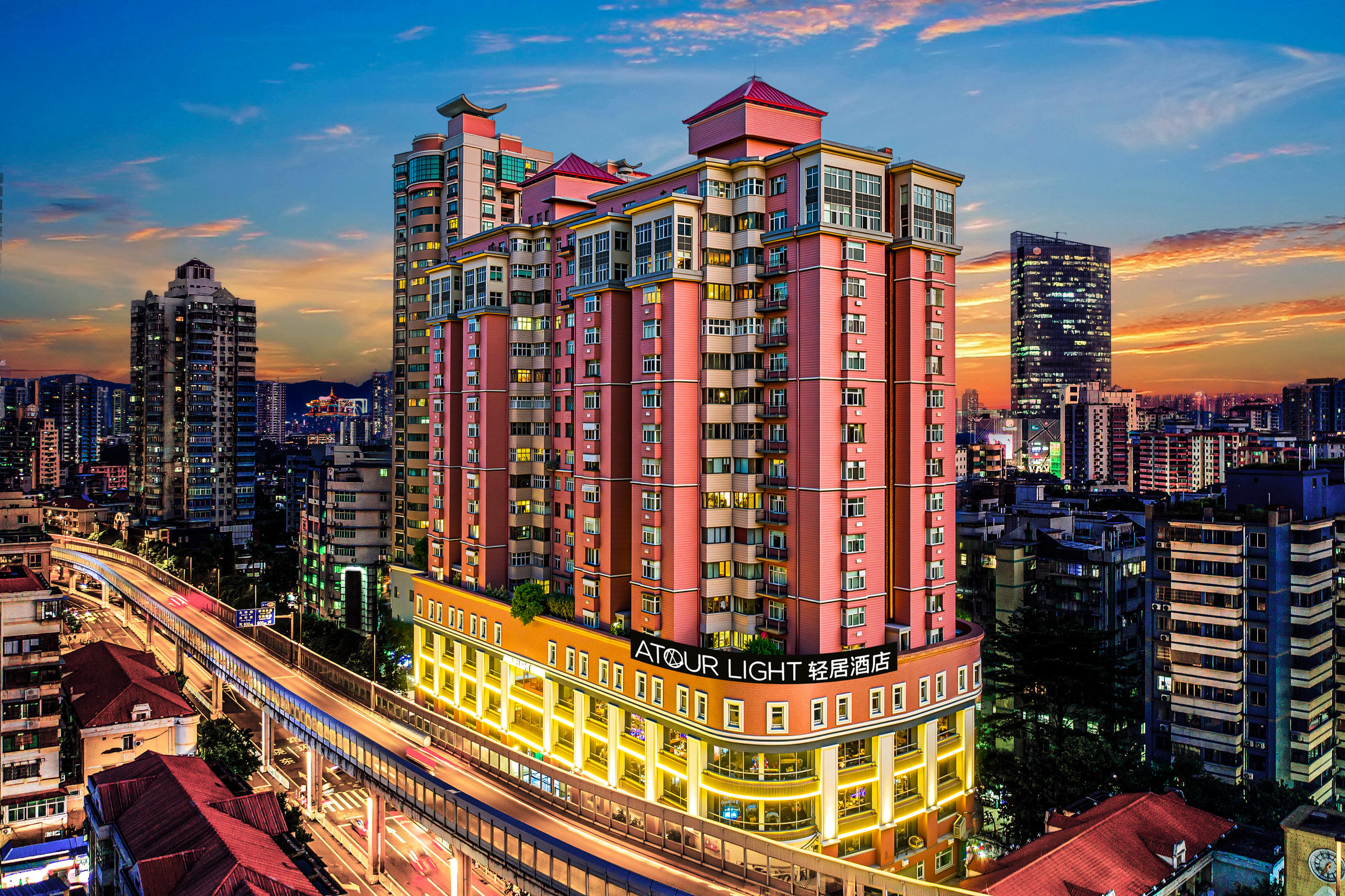 广州江南西万国奥特莱斯轻居酒店