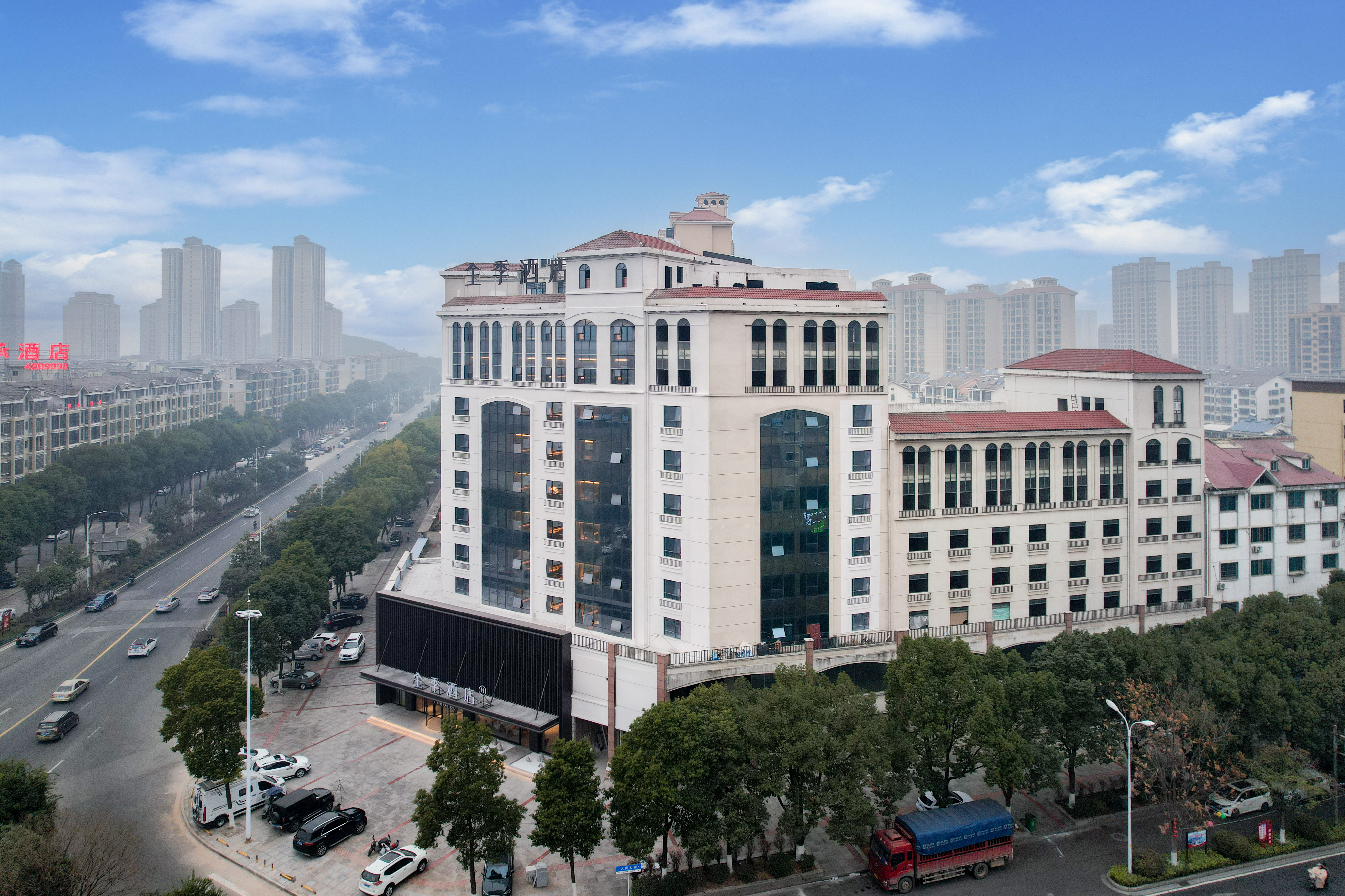 全季岳阳华容人民广场酒店