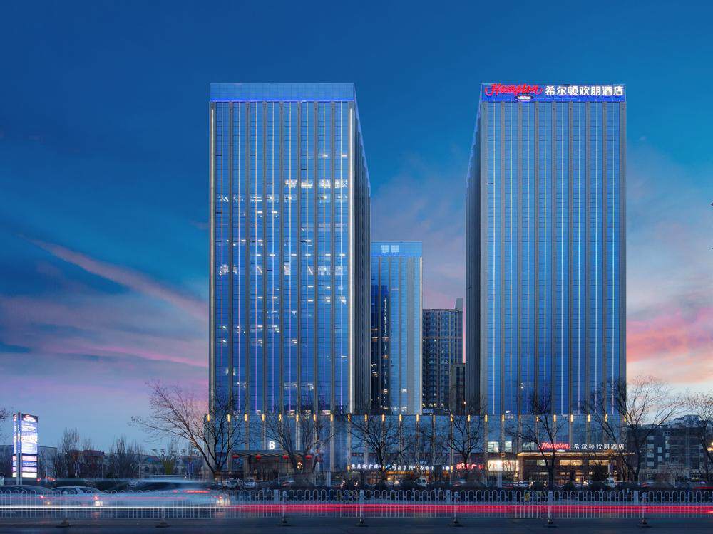 银川光耀中心希尔顿欢朋酒店