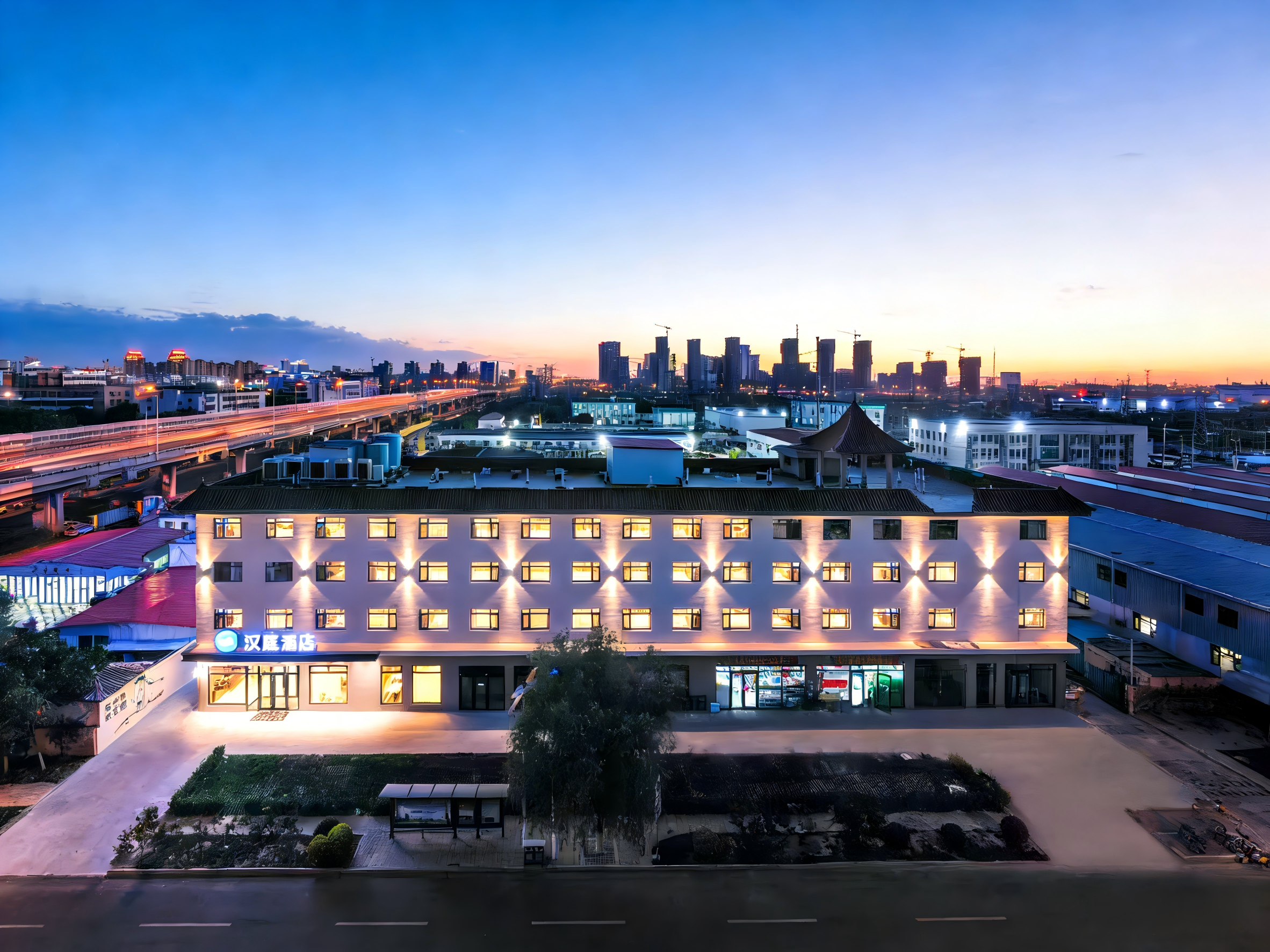 汉庭天津海洋高新区滨海职业学院酒店