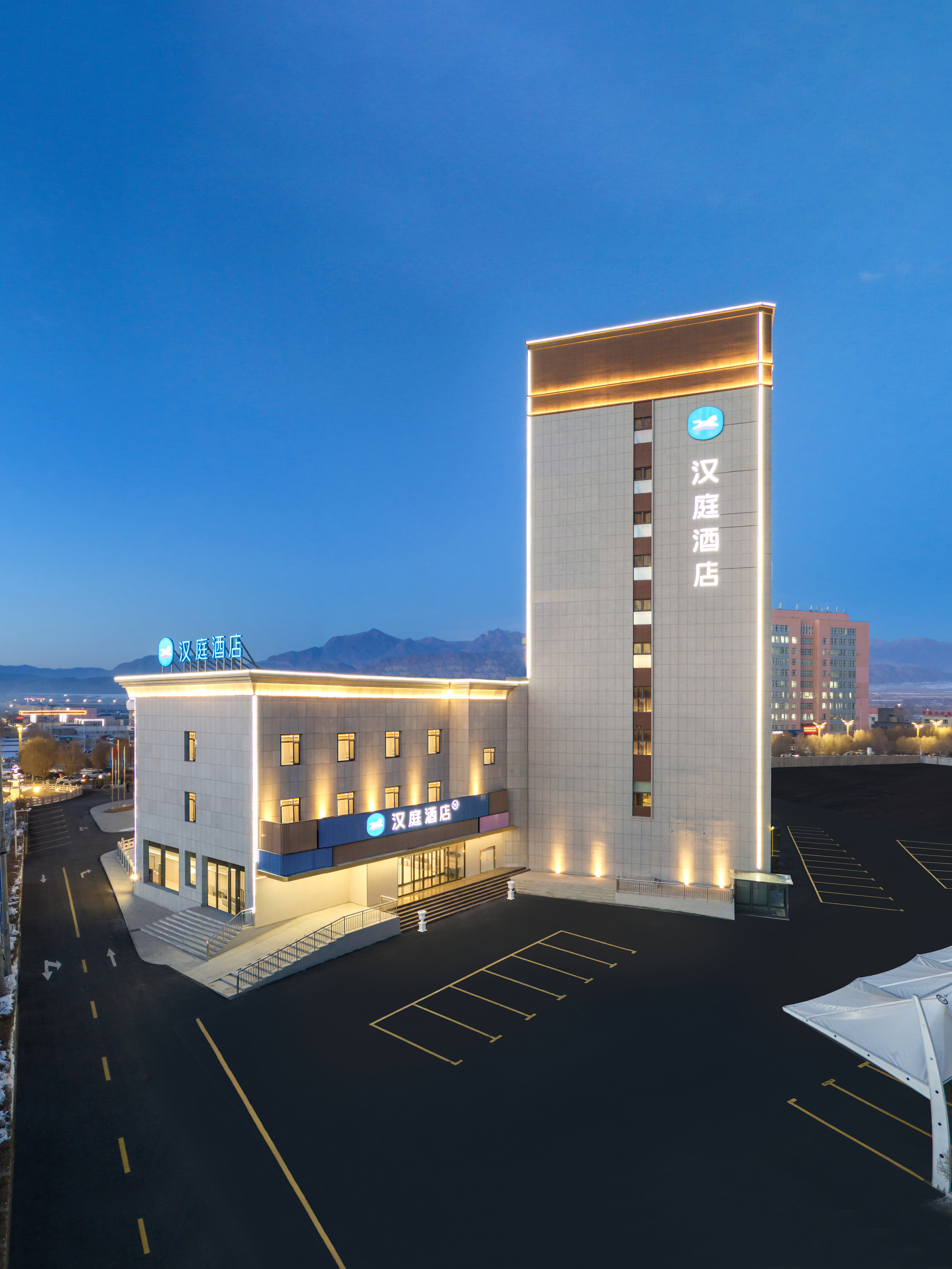 汉庭和静县政府酒店