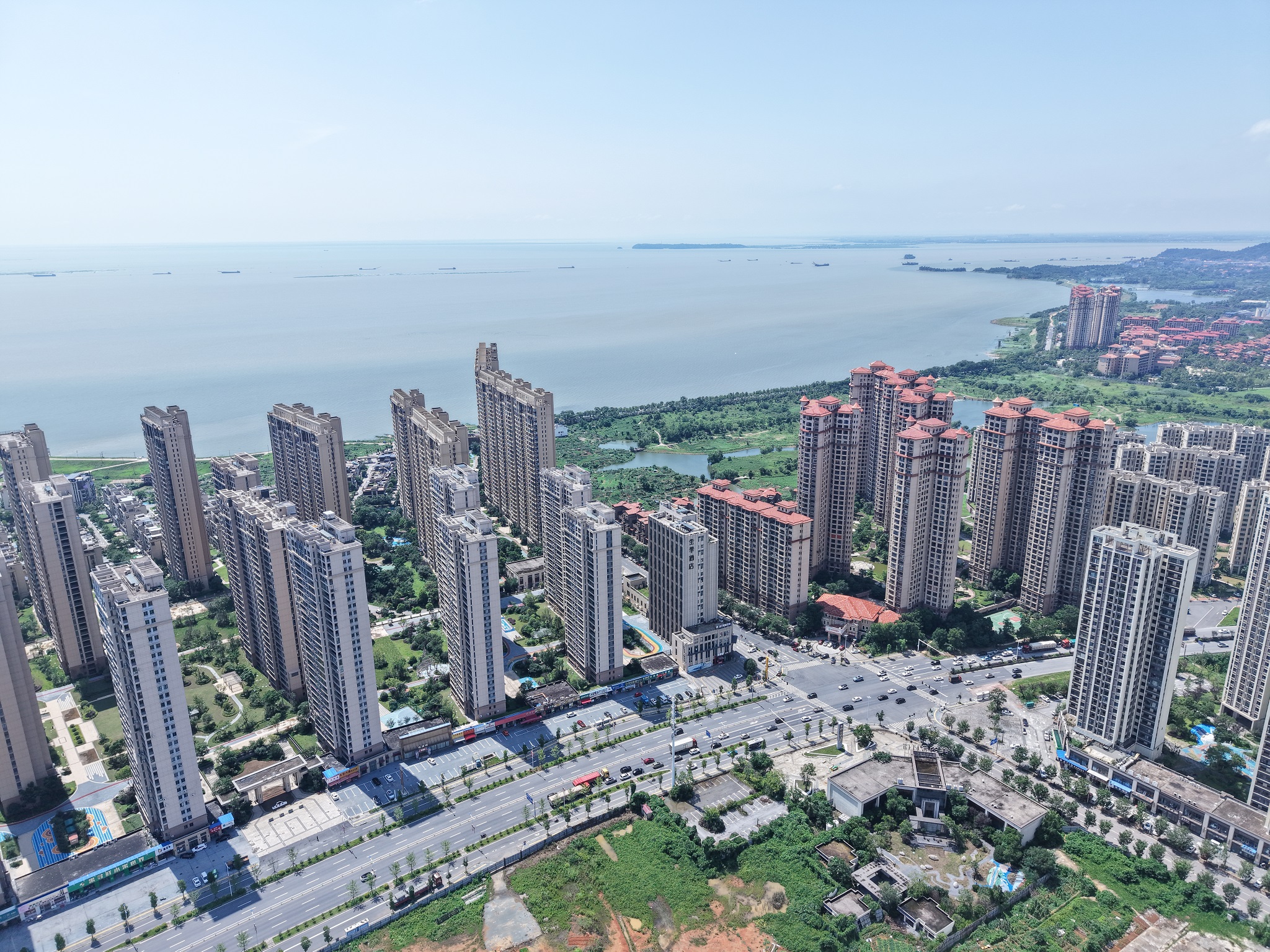 全季岳阳洞庭湖畔厚秀广场店