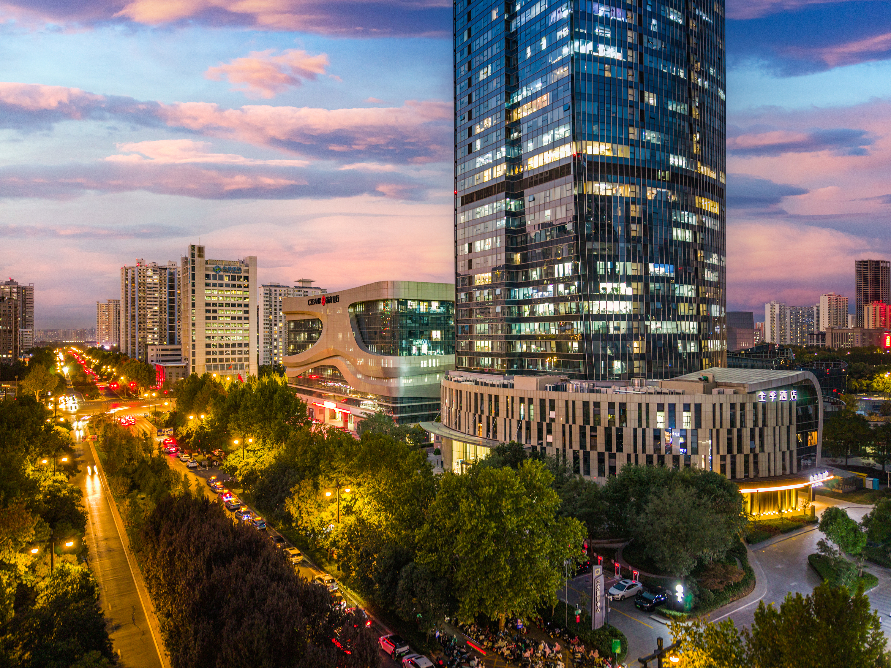 全季洛阳市政府正大国际酒店