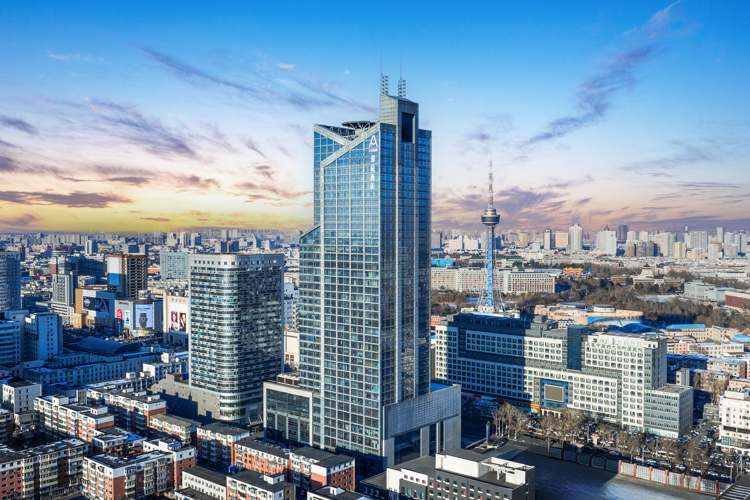 长春红旗街万达广场亚朵酒店