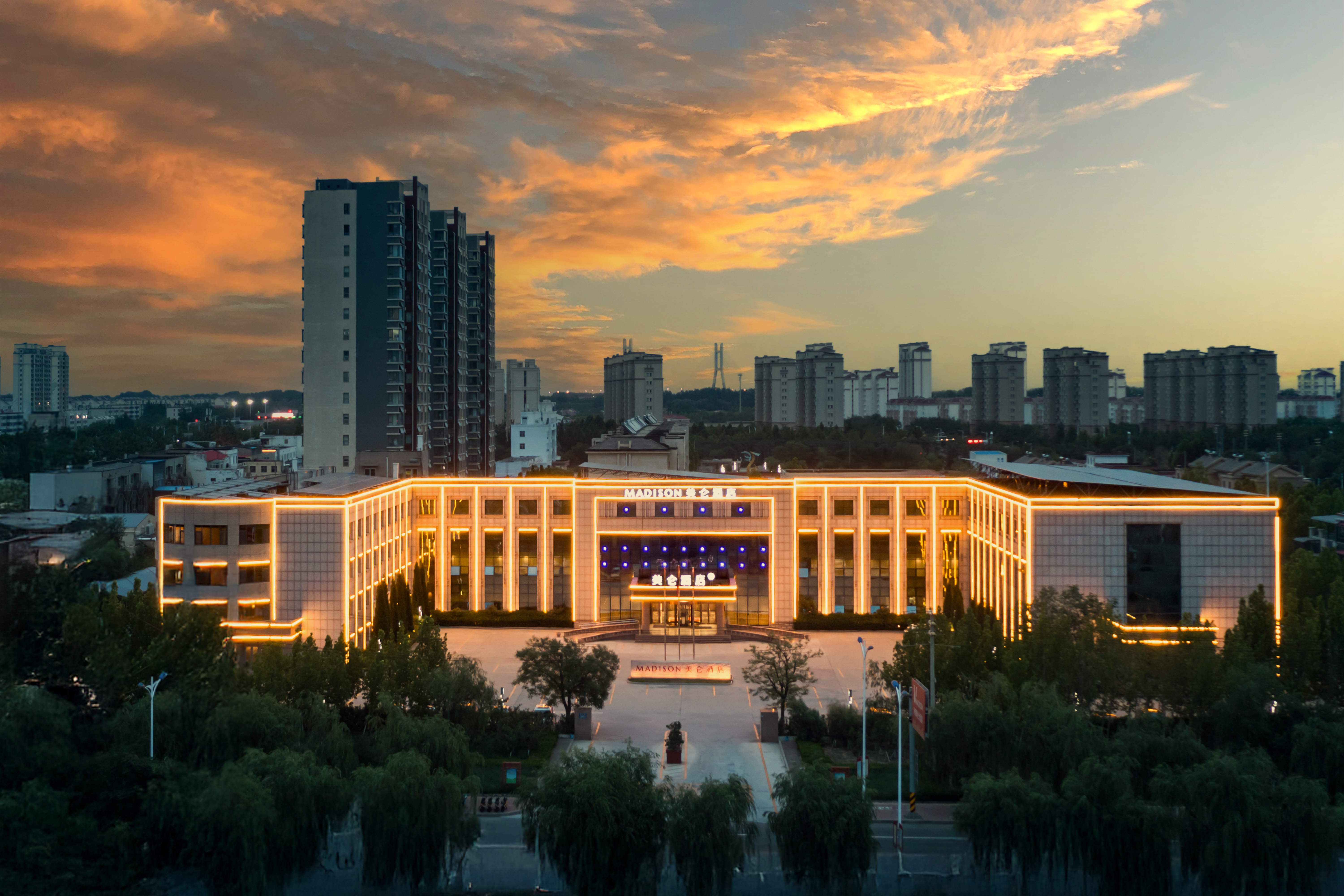 东营利津美仑酒店