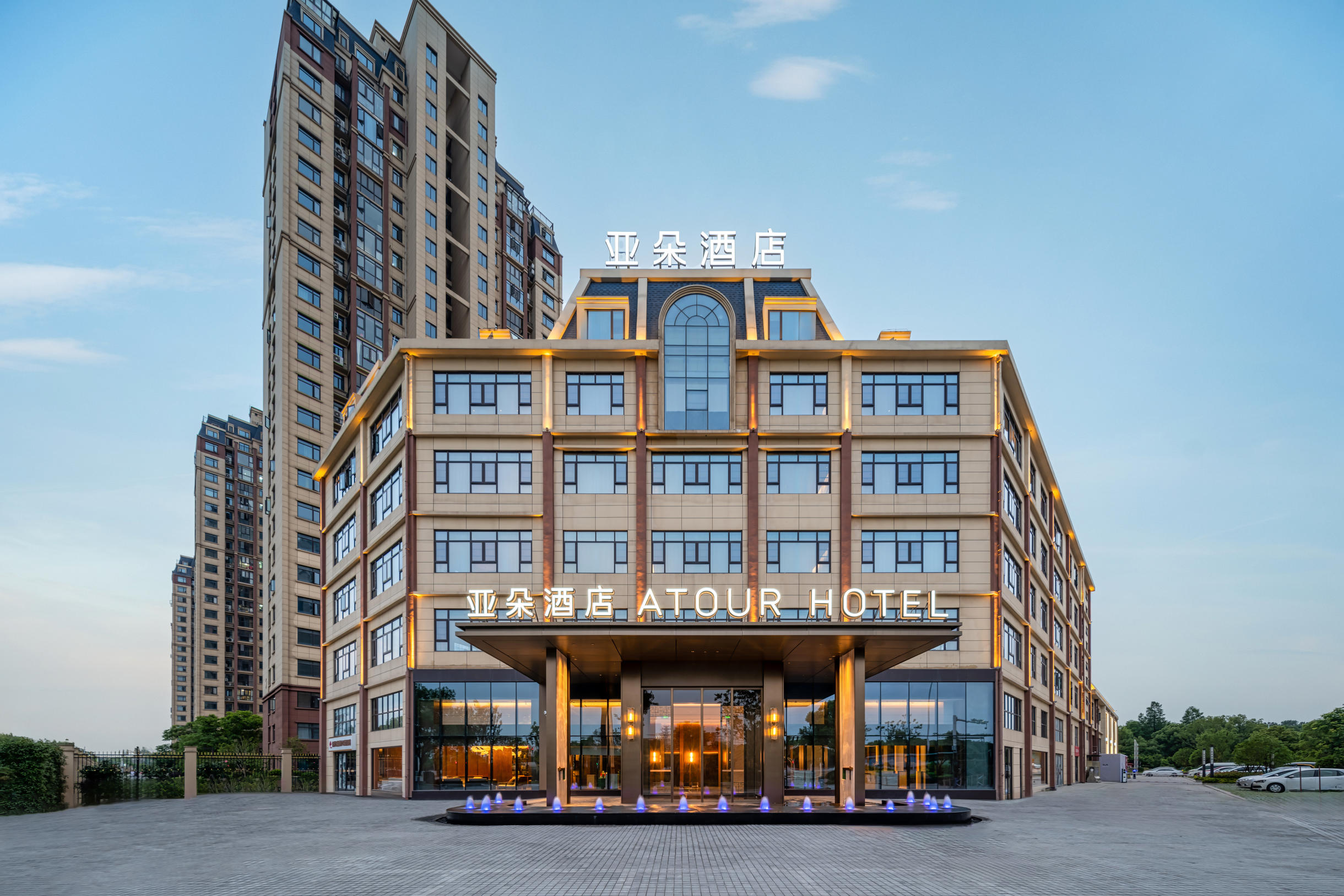 黄冈黄州遗爱湖亚朵酒店