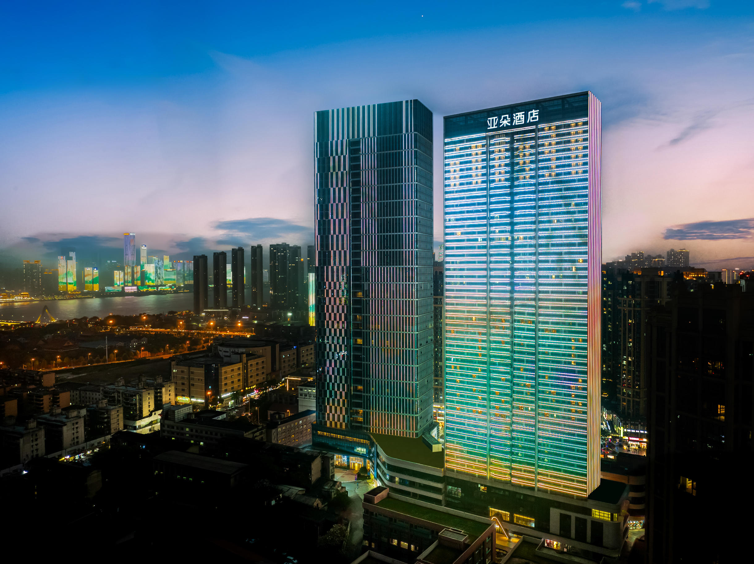 长沙芙蓉中路古开福寺亚朵酒店