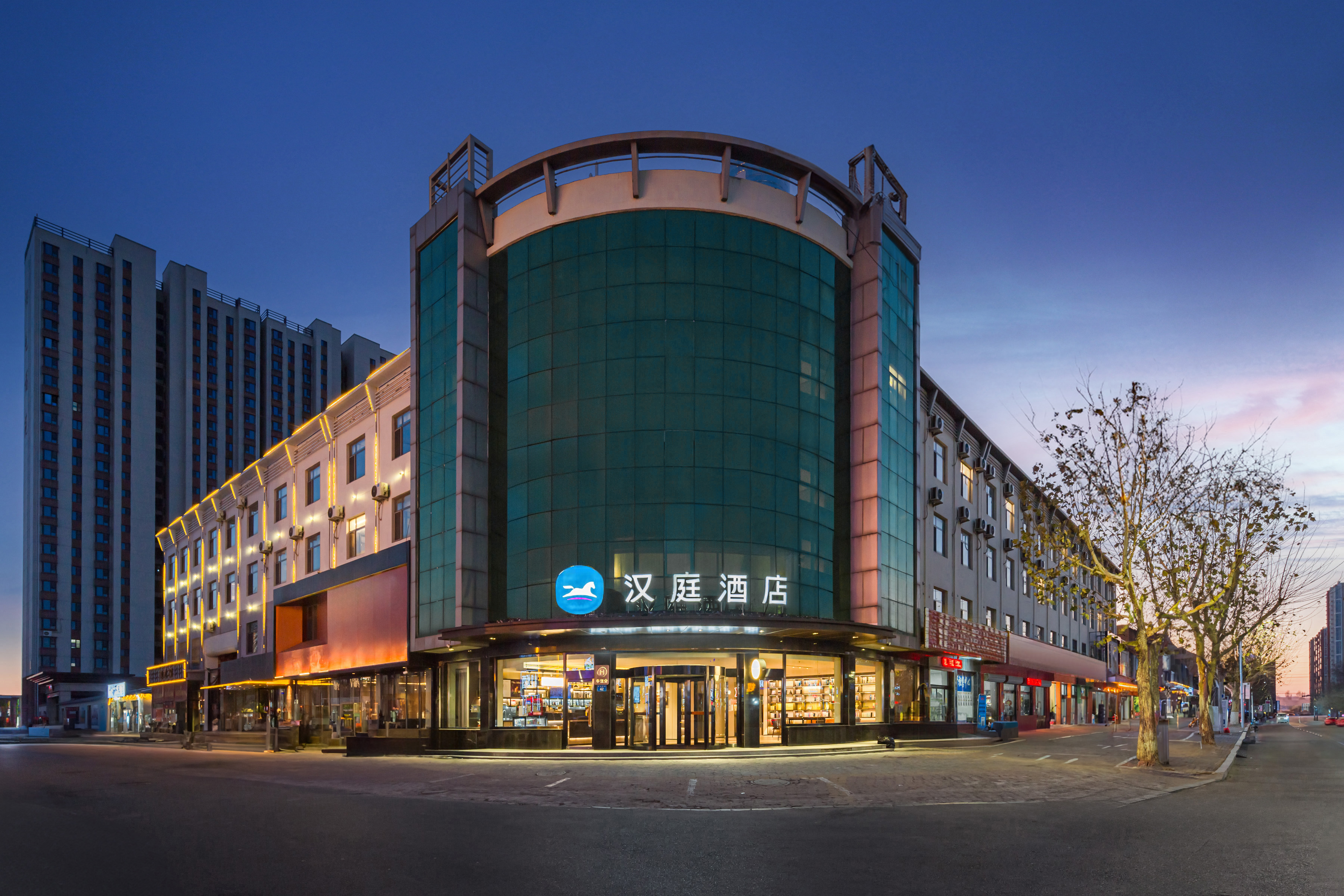 汉庭雄安雄县汽车站酒店