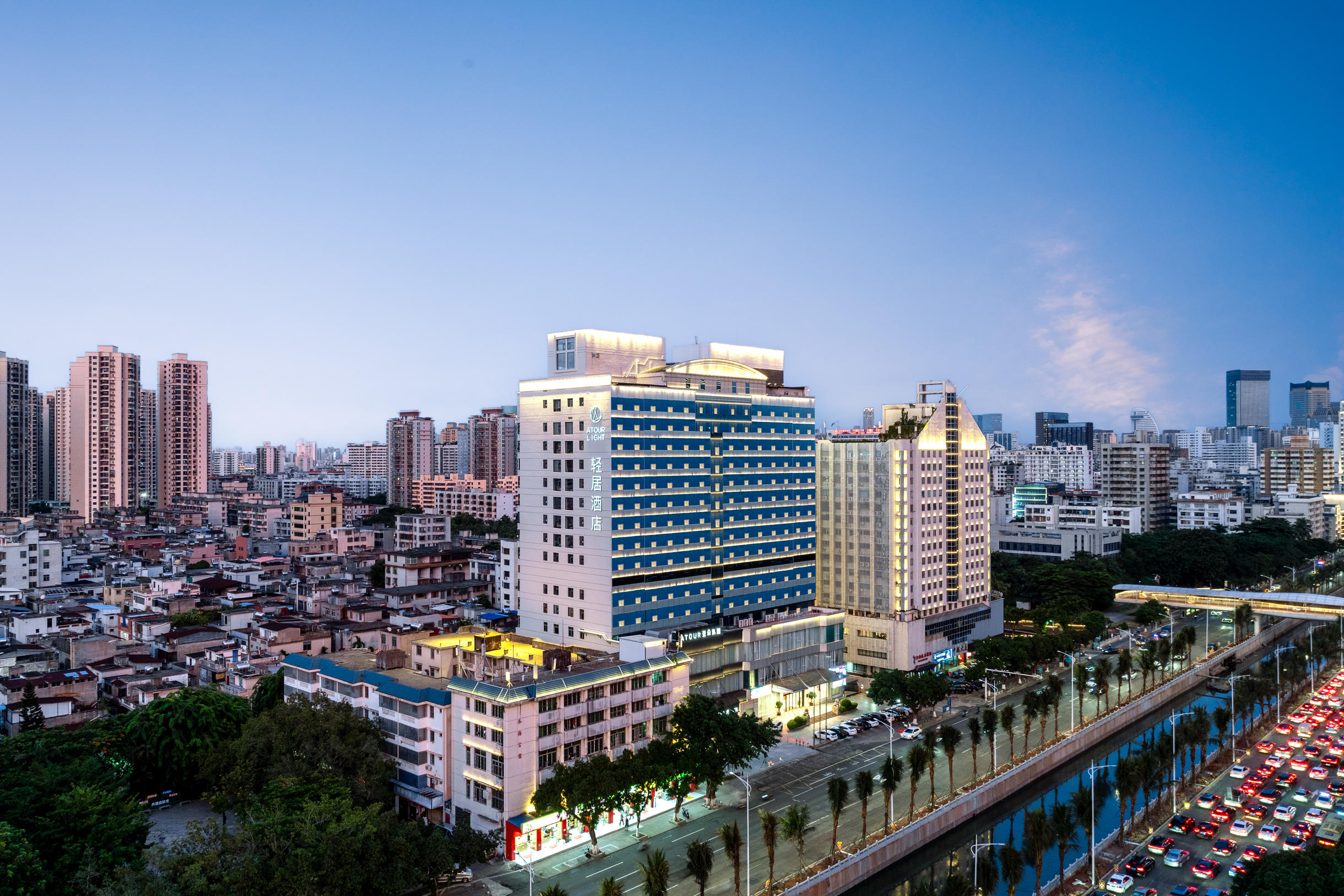 海口国贸万绿园轻居酒店