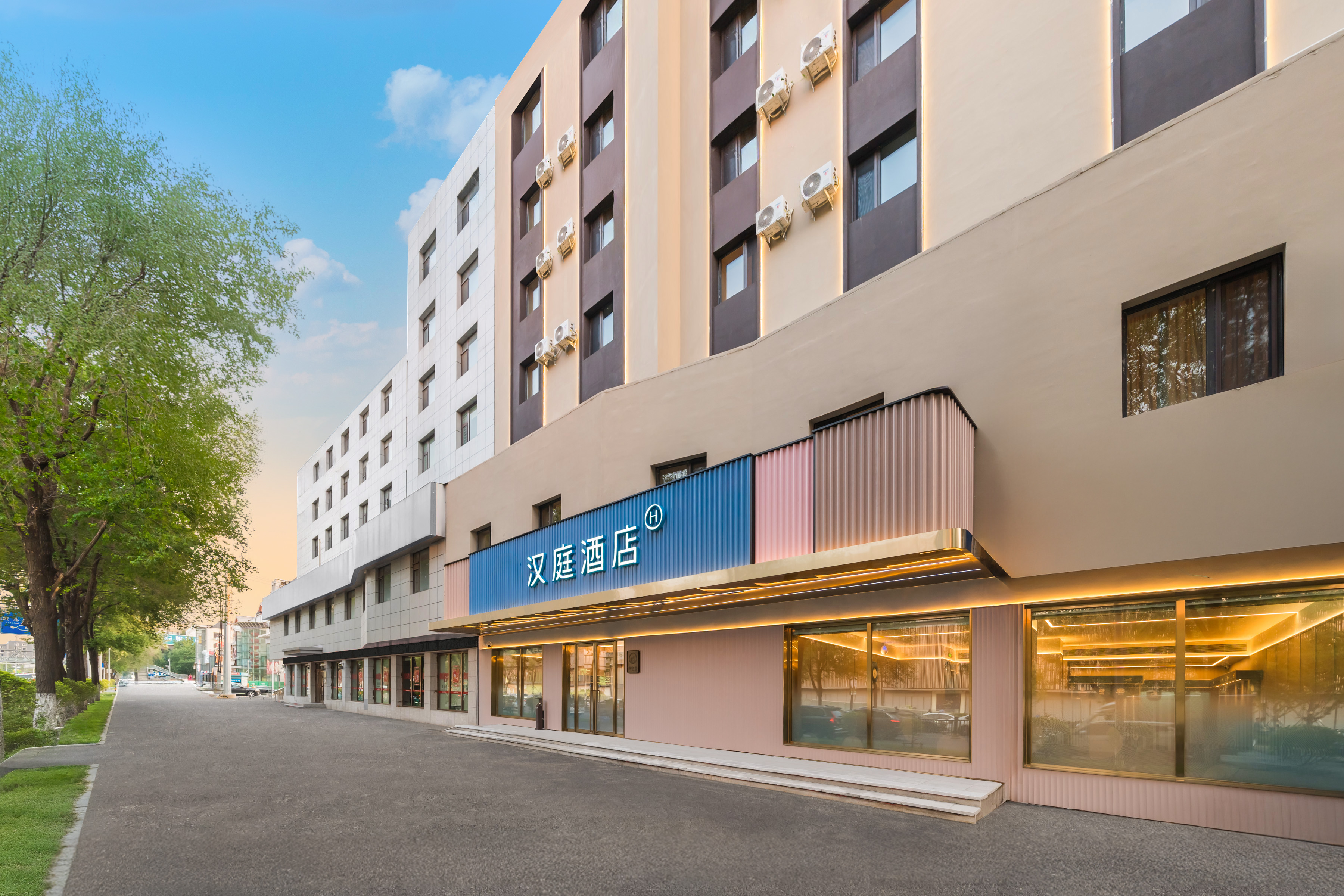 汉庭沈阳三台子地铁站酒店