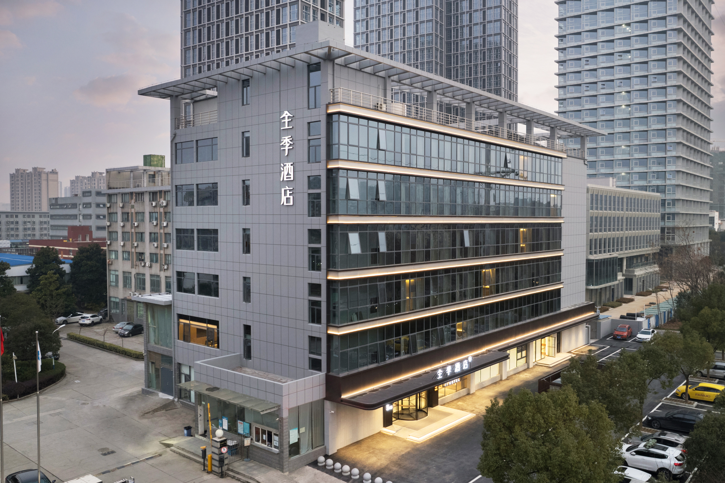 全季南京江宁大学城湖山路酒店