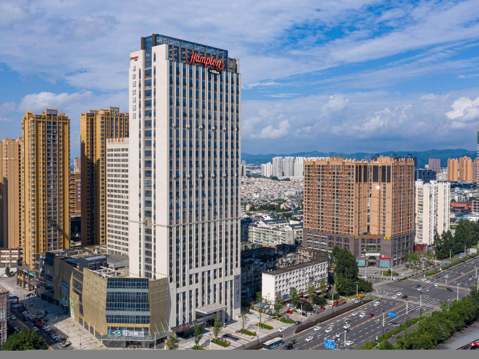 成都龙泉驿希尔顿欢朋酒店