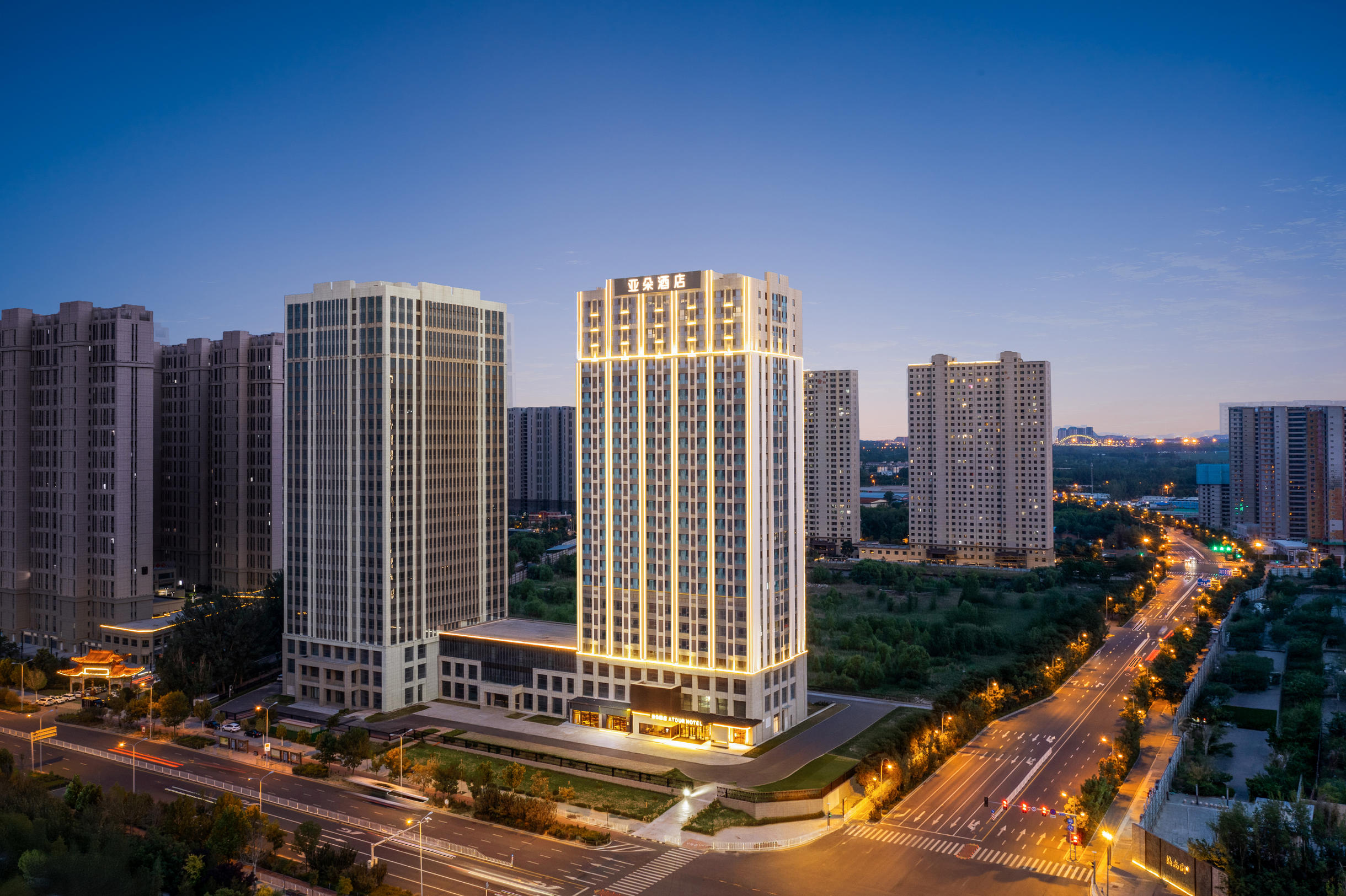 太原红灯笼体育场晋阳里亚朵酒店