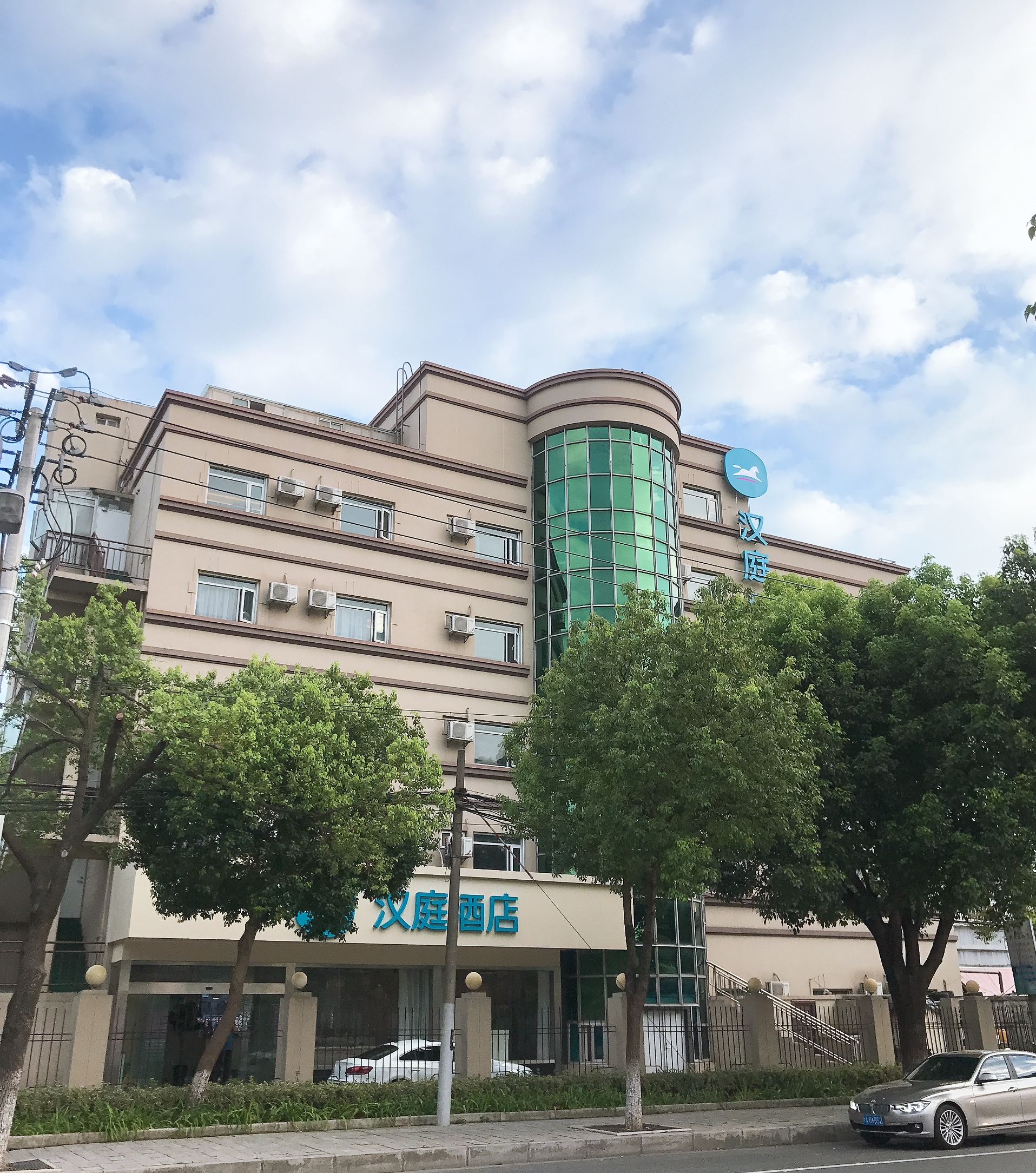 汉庭上海九亭地铁站酒店