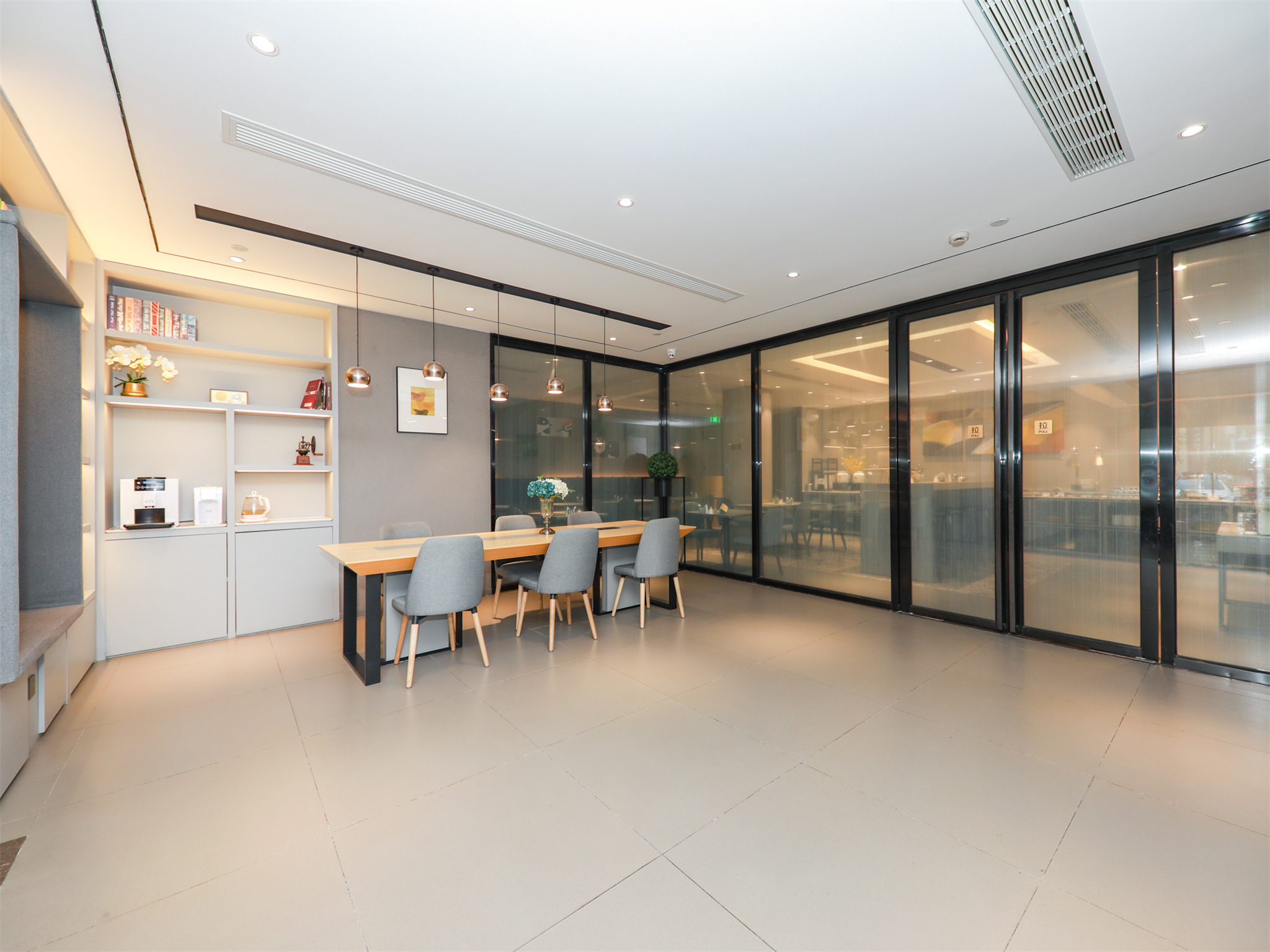 宜必思尚品长沙火车站地铁站酒店