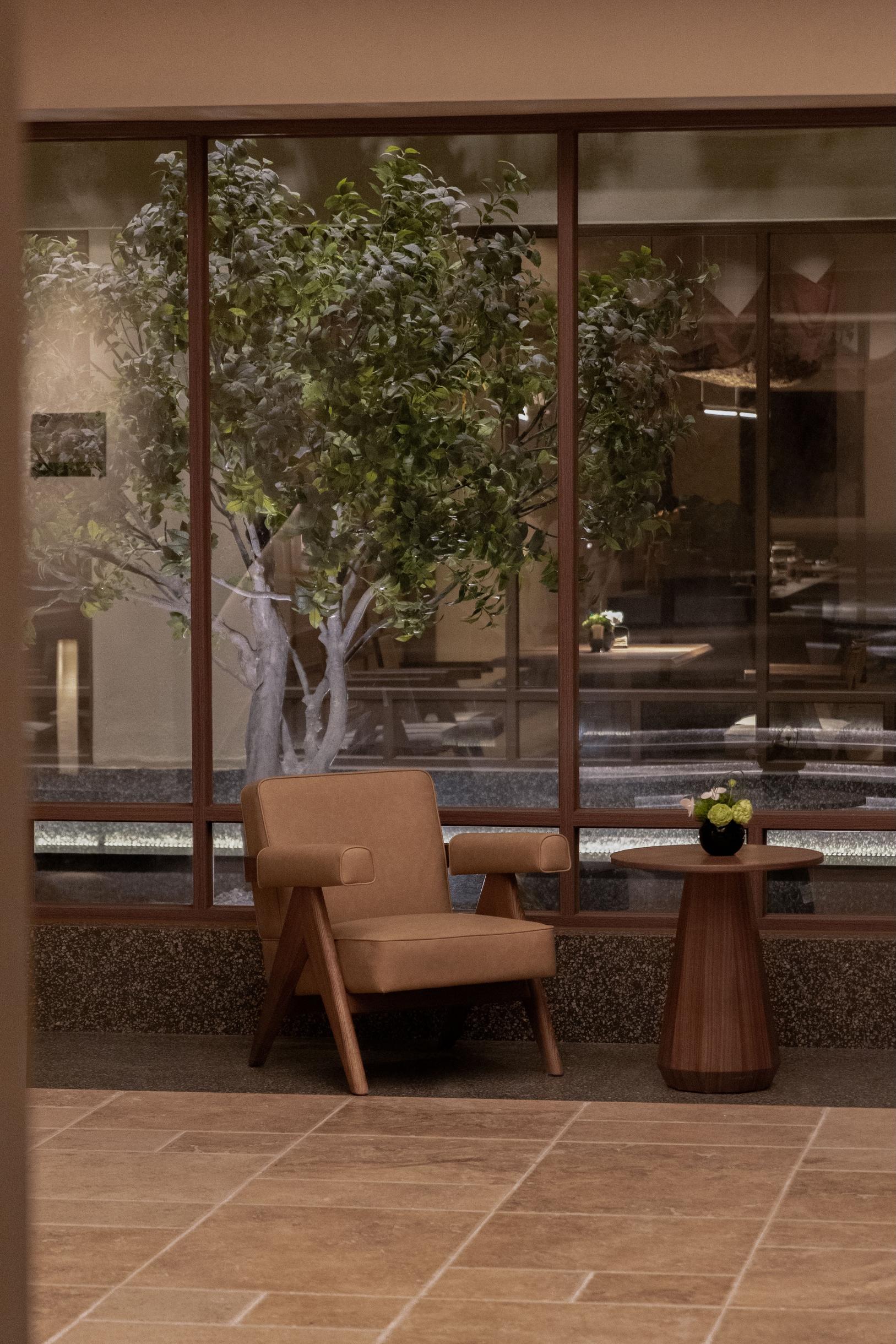 上海徐家汇体育场亚朵酒店