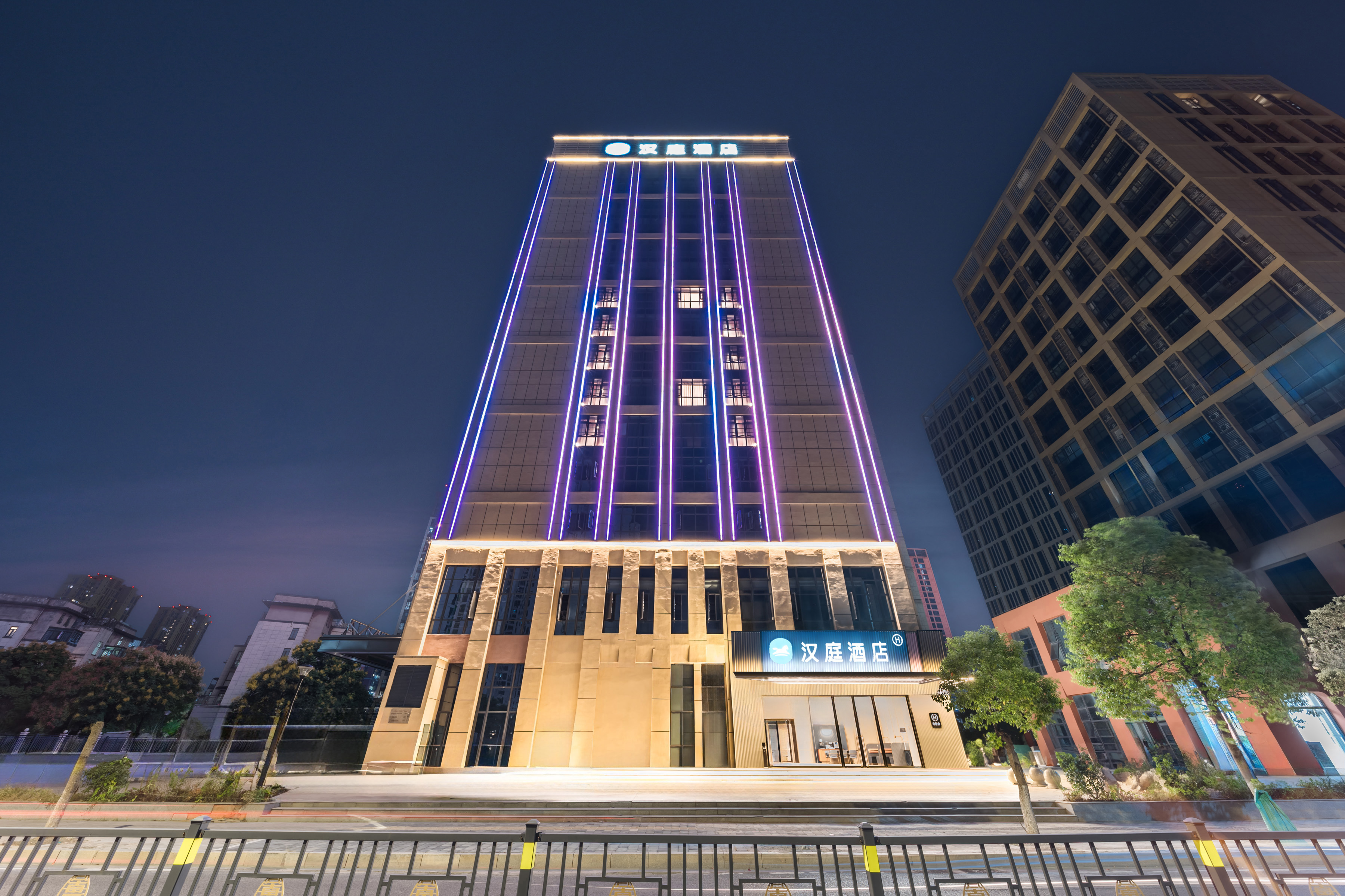 汉庭南昌西湖万科华侨城酒店