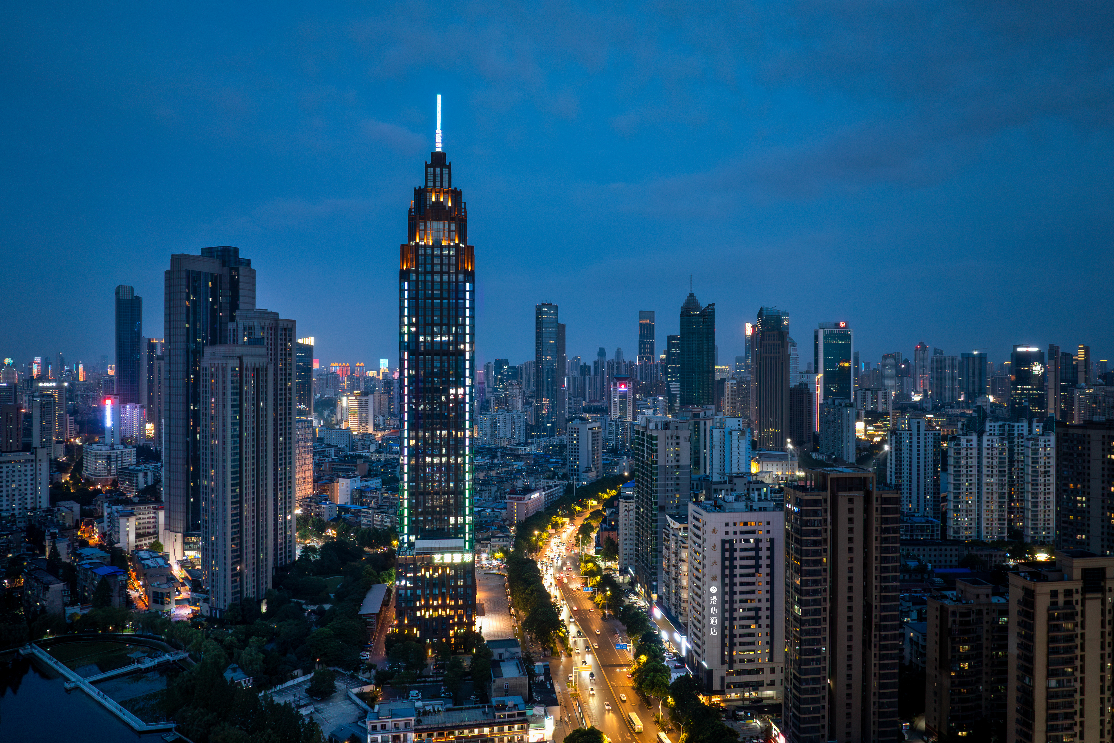 武汉汉口泛海CBD新华路漫心酒店