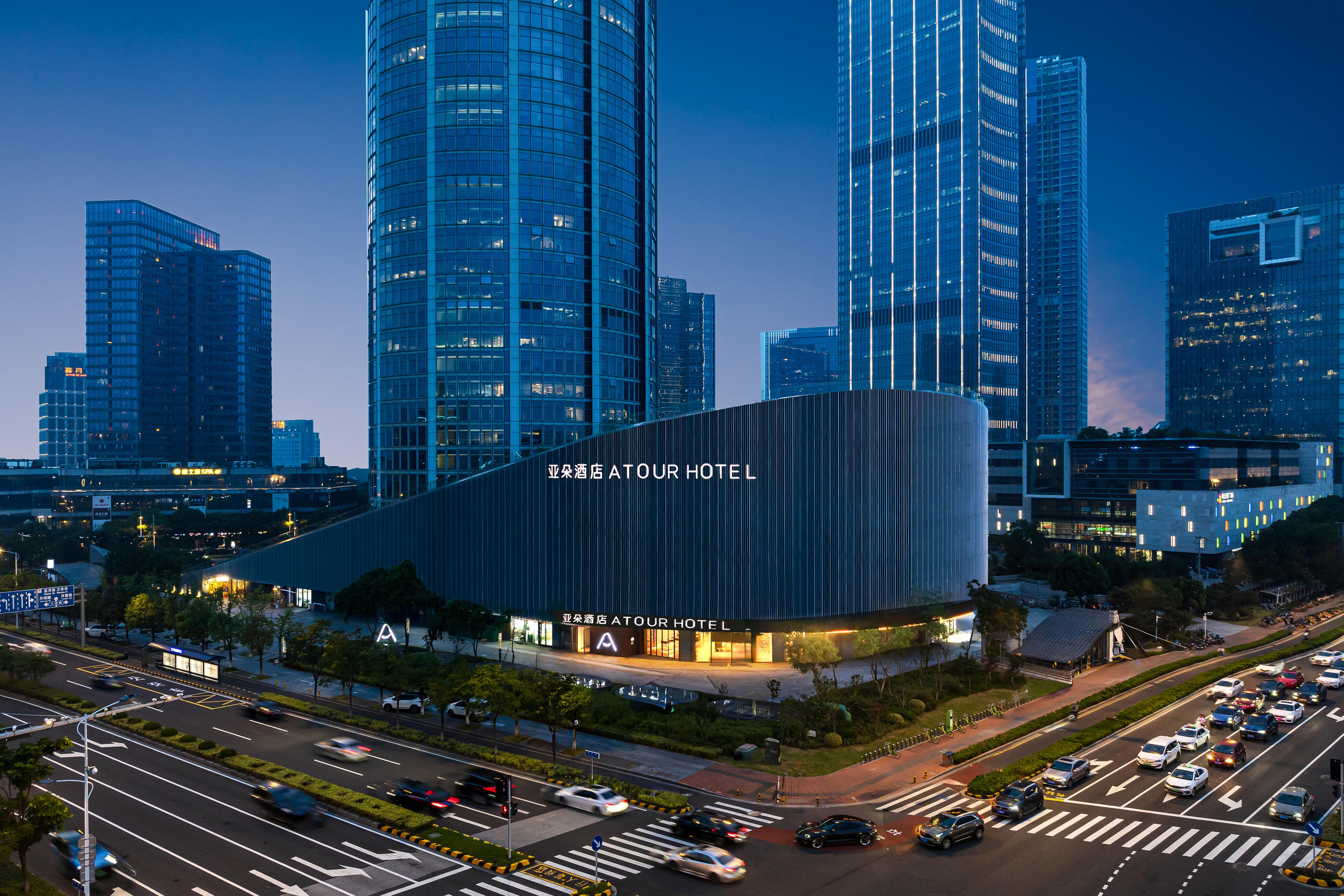 苏州独墅湖月亮湾地铁站亚朵酒店