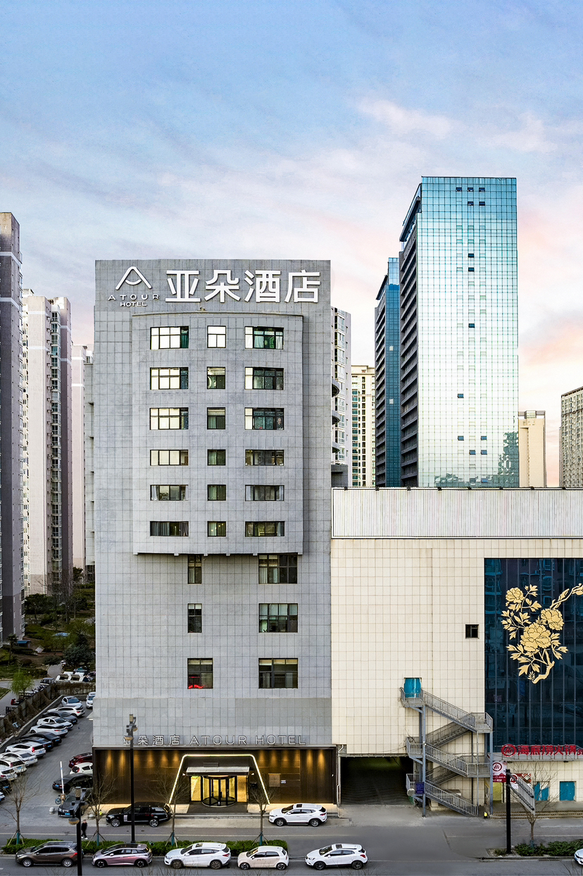 洛阳洛邑古城应天门亚朵酒店