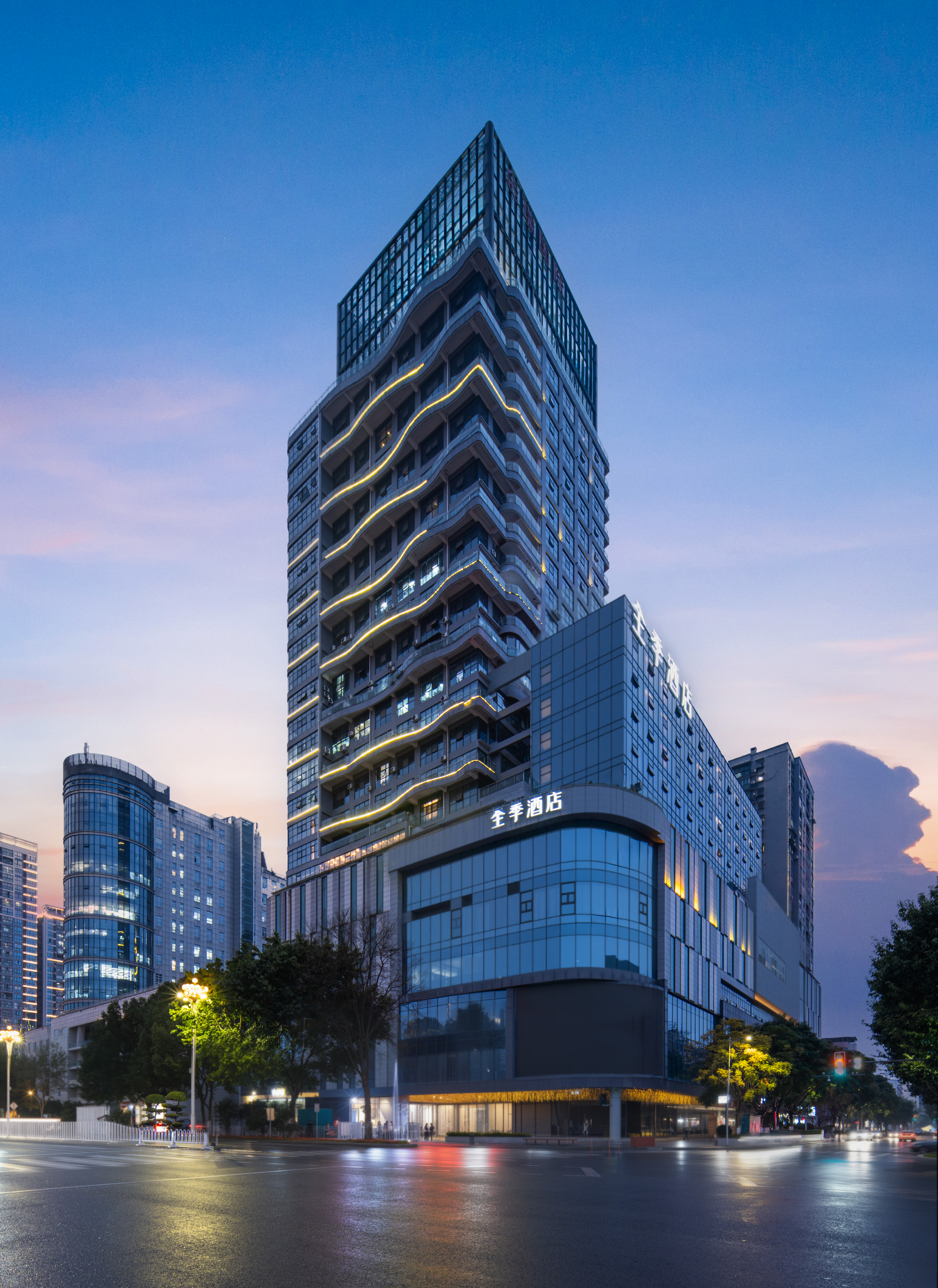 全季广安思源广场酒店