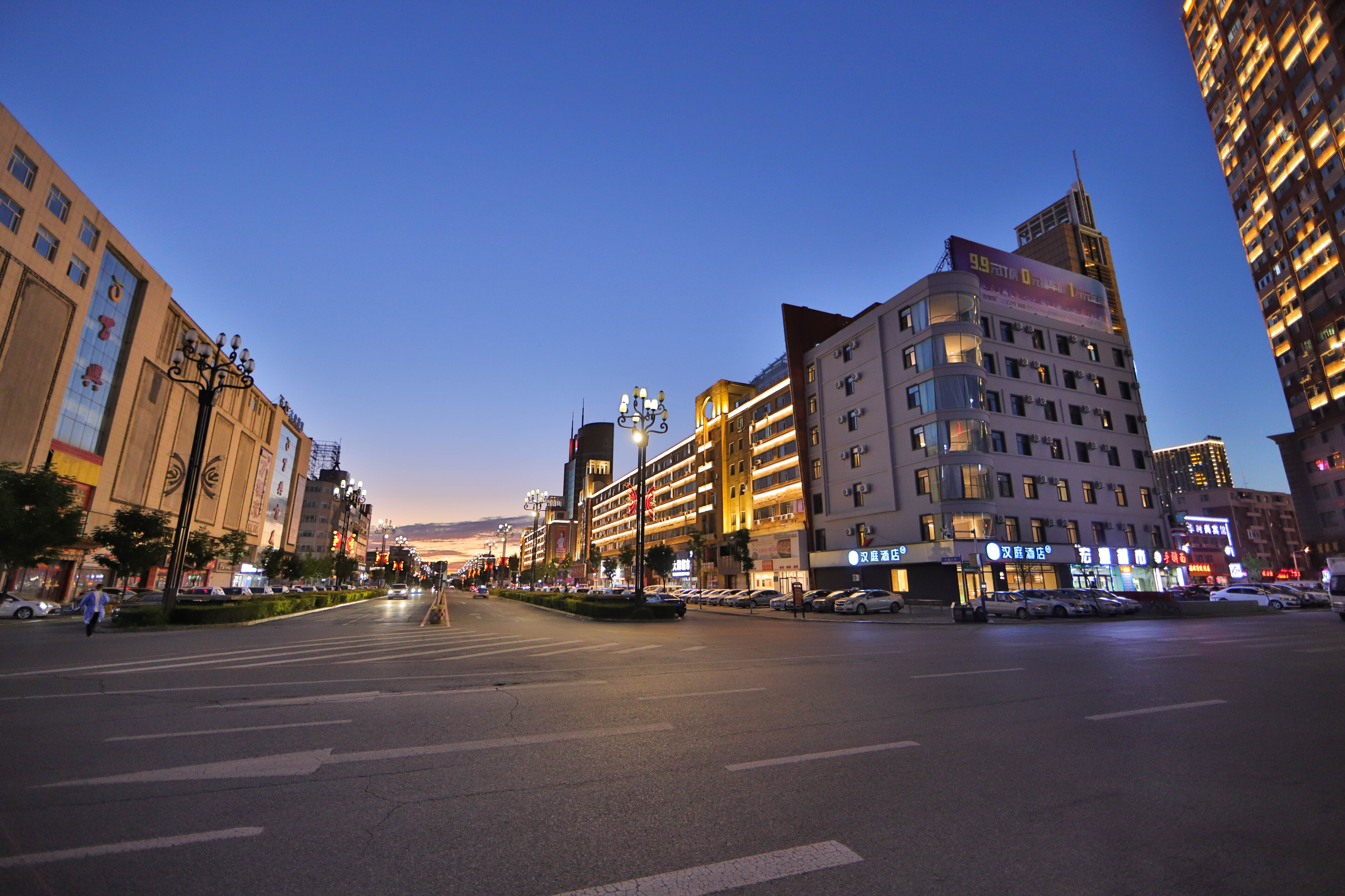 汉庭四平火车站吾悦广场酒店