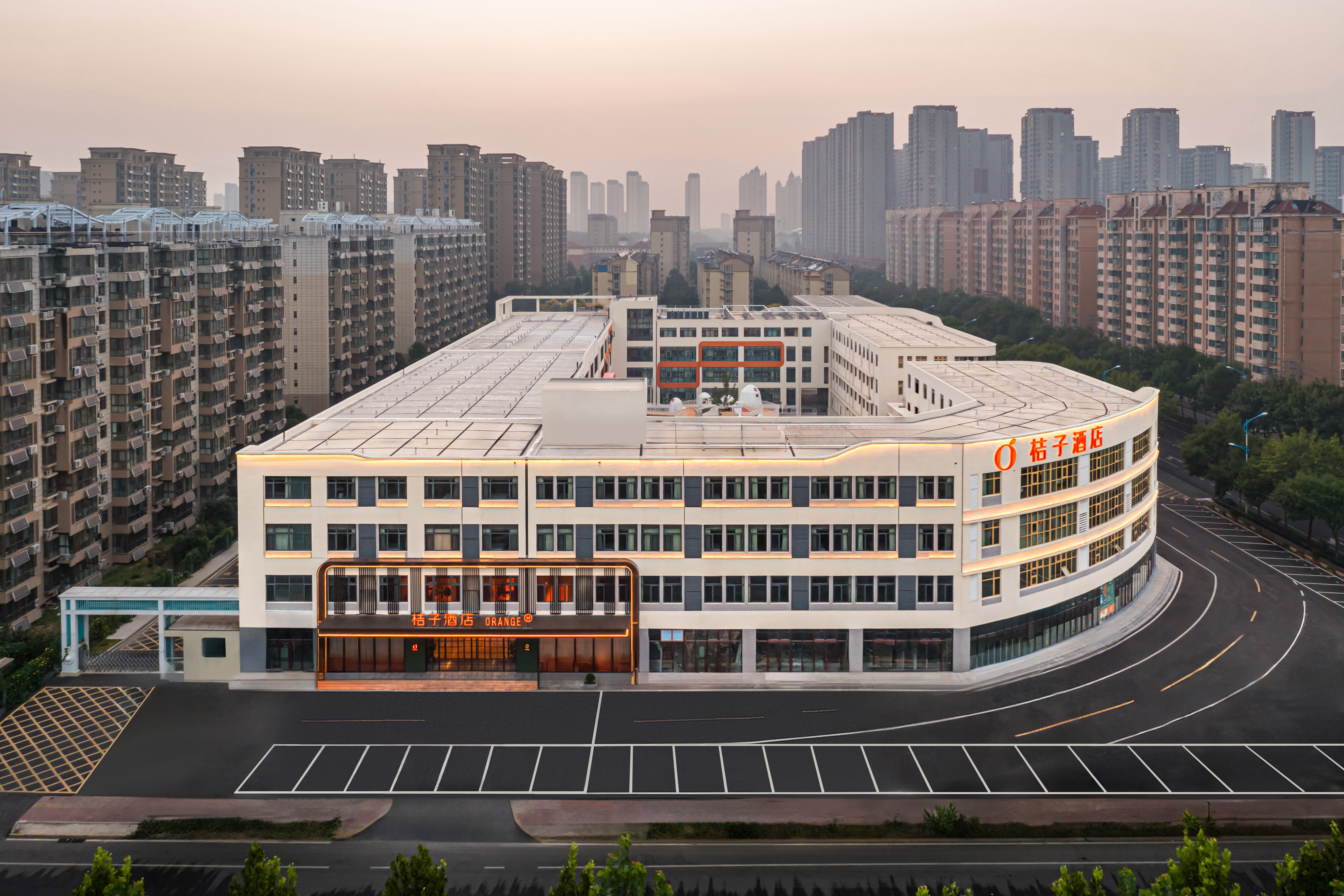 桔子滕州市政府吾悦广场酒店