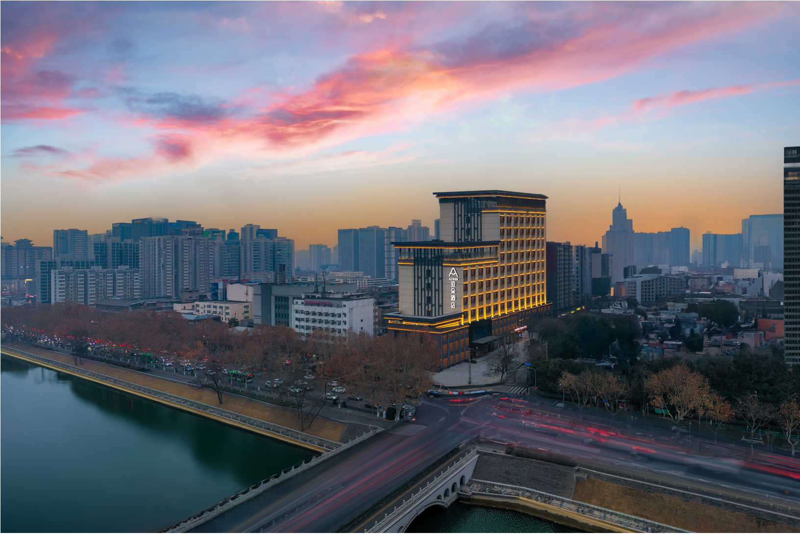 西安永兴坊环城东路亚朵酒店