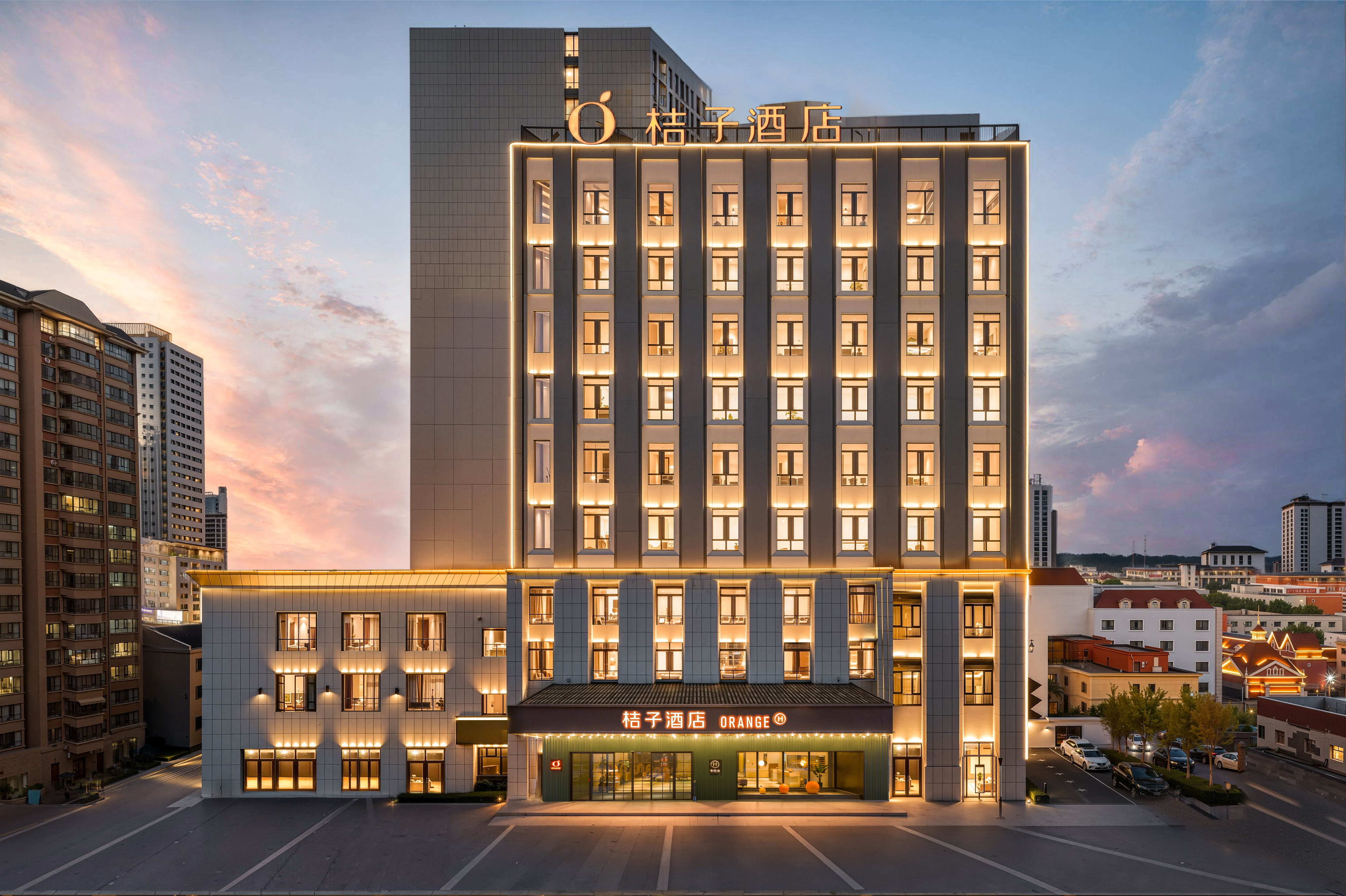 桔子霍尔果斯国门景区酒店