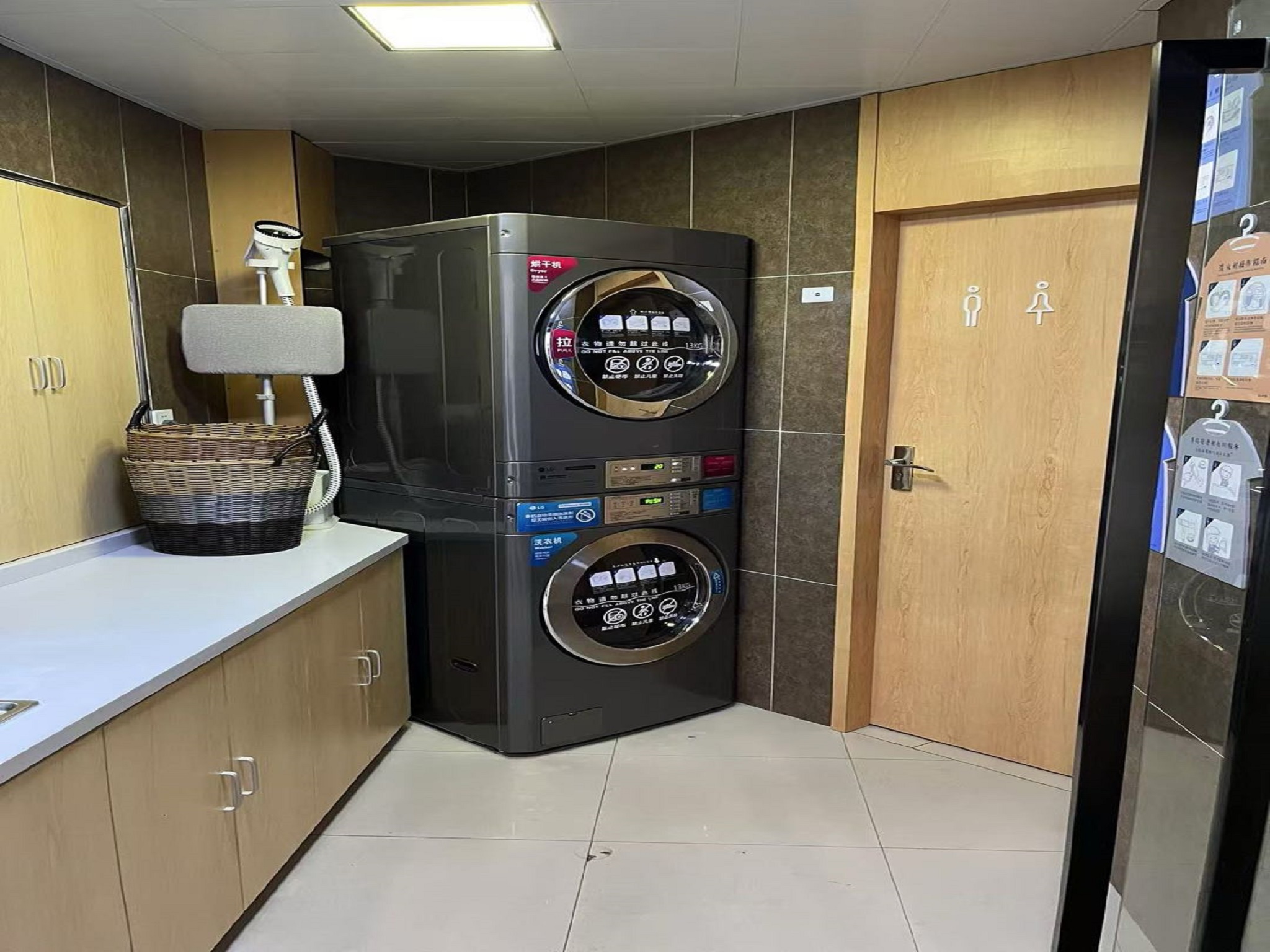 汉庭上海西藏南路地铁站酒店