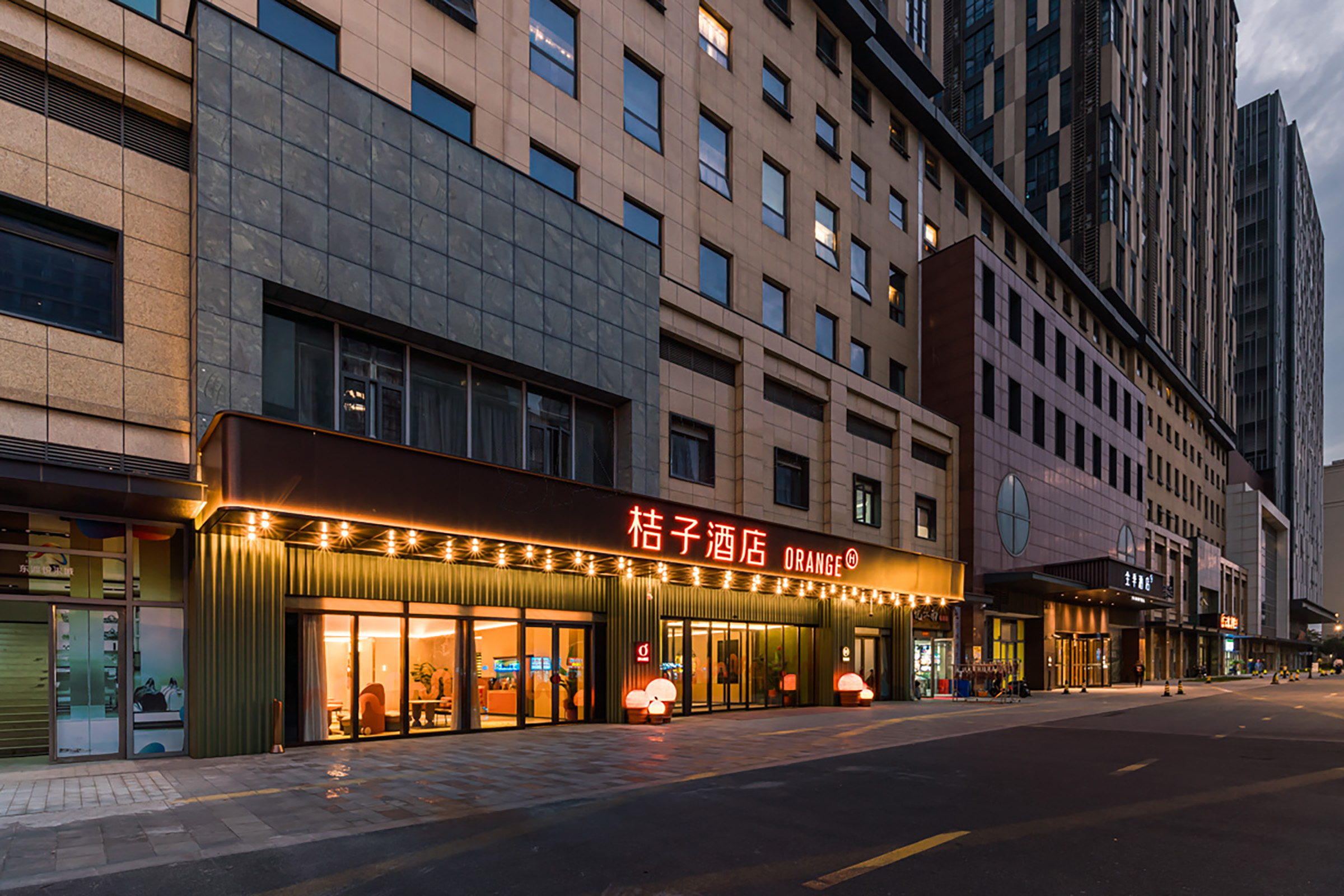 桔子上海淀山湖大道地铁站酒店