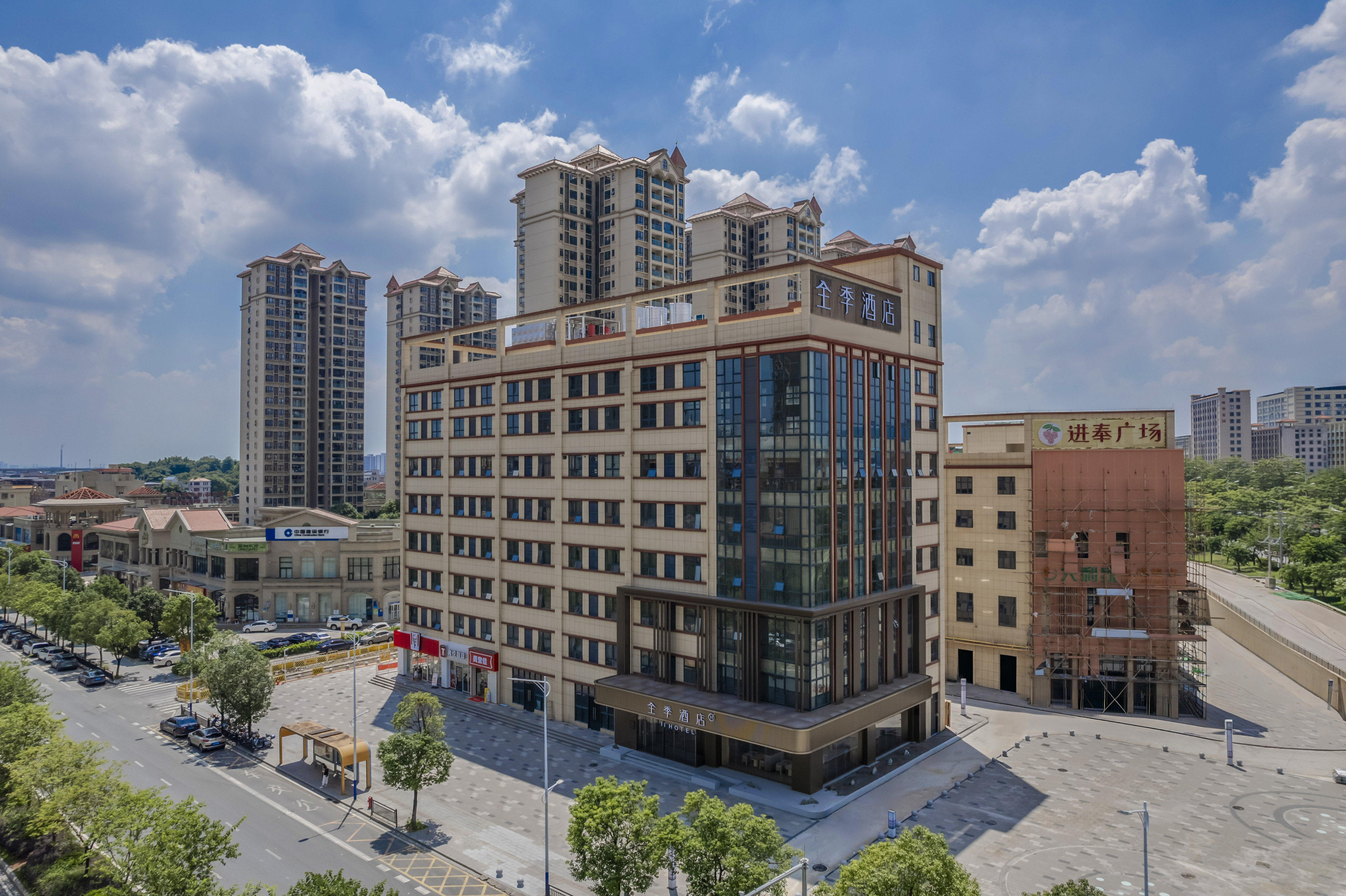 全季广州增城仙村进奉广场酒店