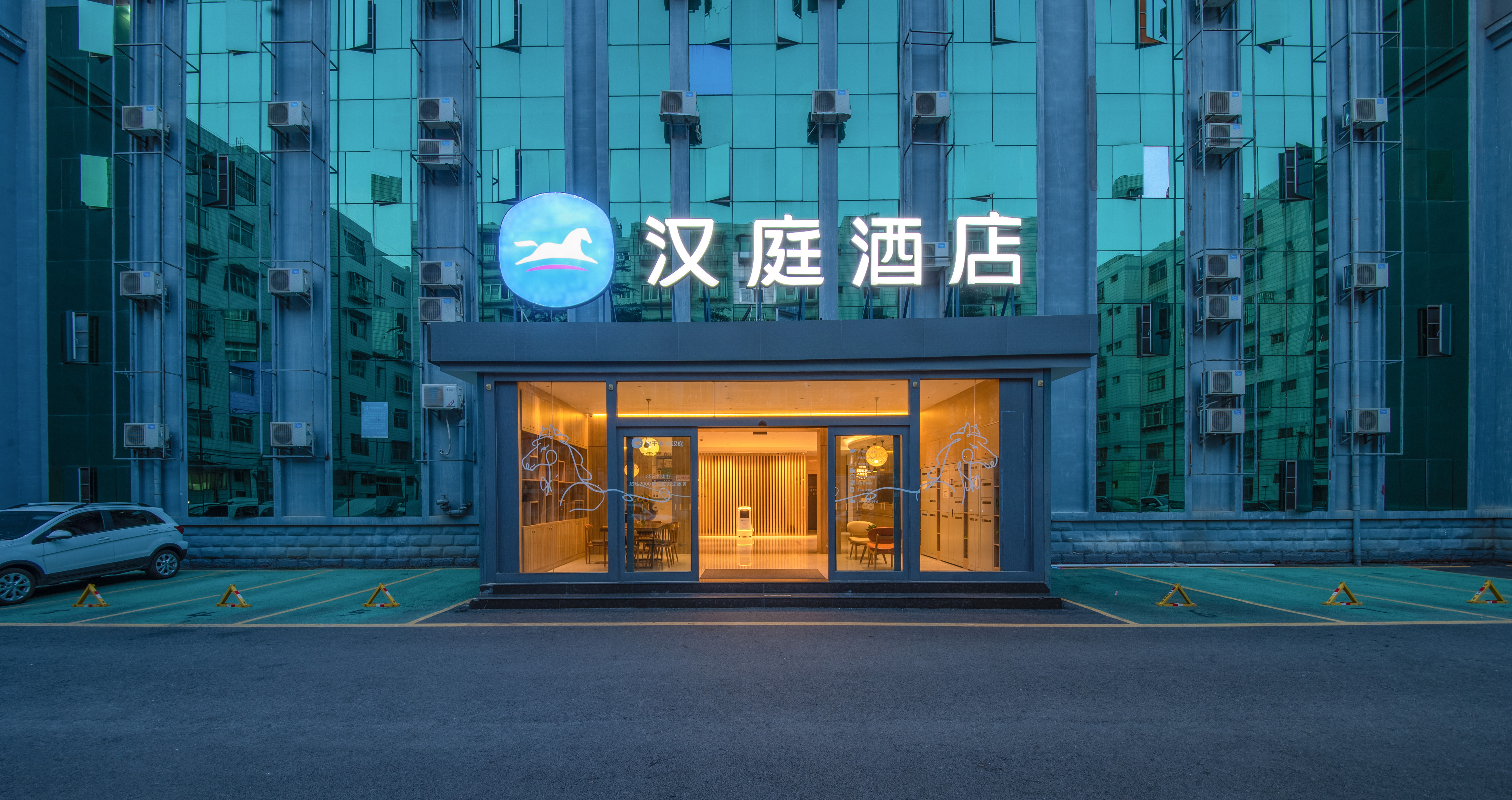 汉庭昆明双桥夜市风情街酒店