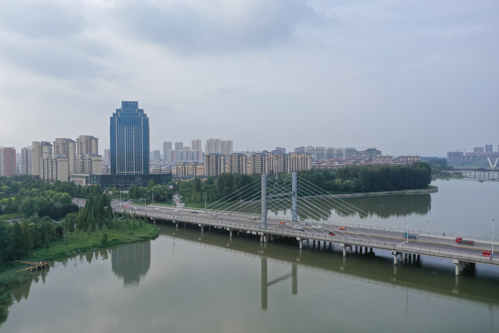 全季临沂平邑滨河一品酒店