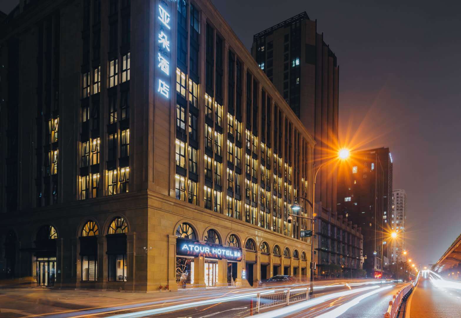 杭州西湖文化广场地铁站上塘路亚朵酒店