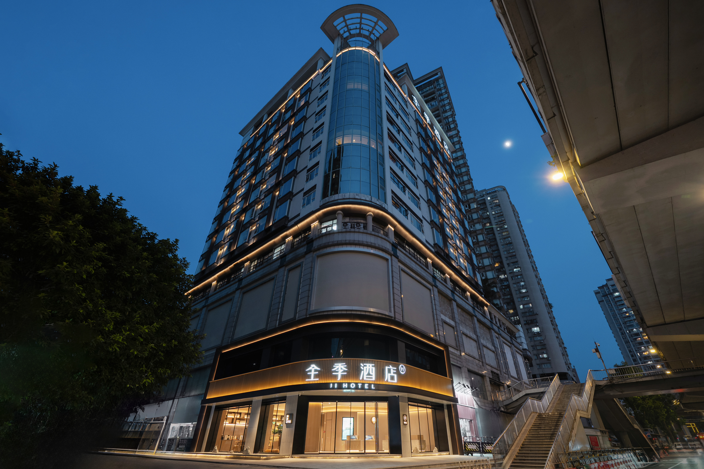 全季广州同福西地铁站酒店