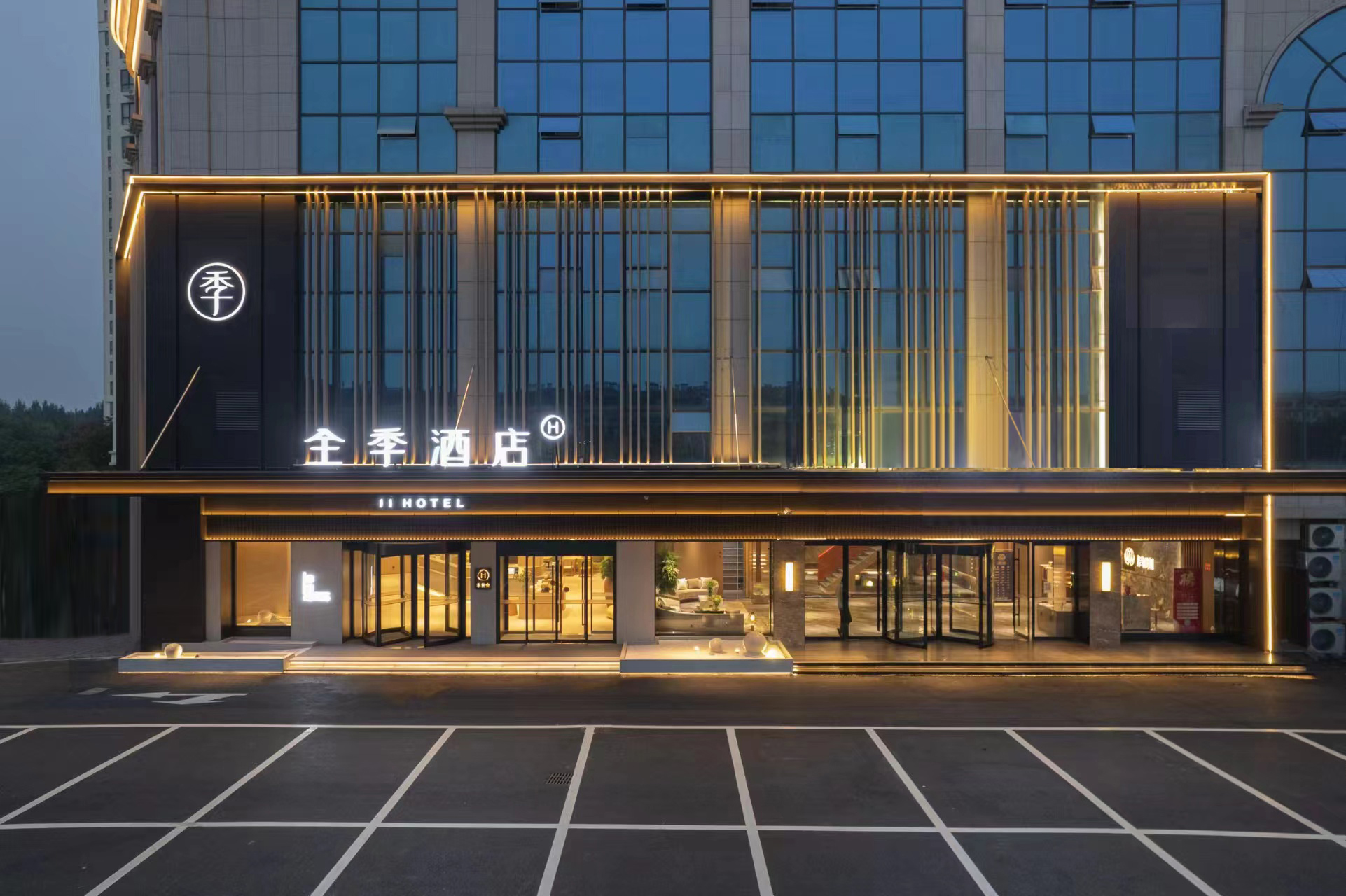 全季枣庄高铁站酒店