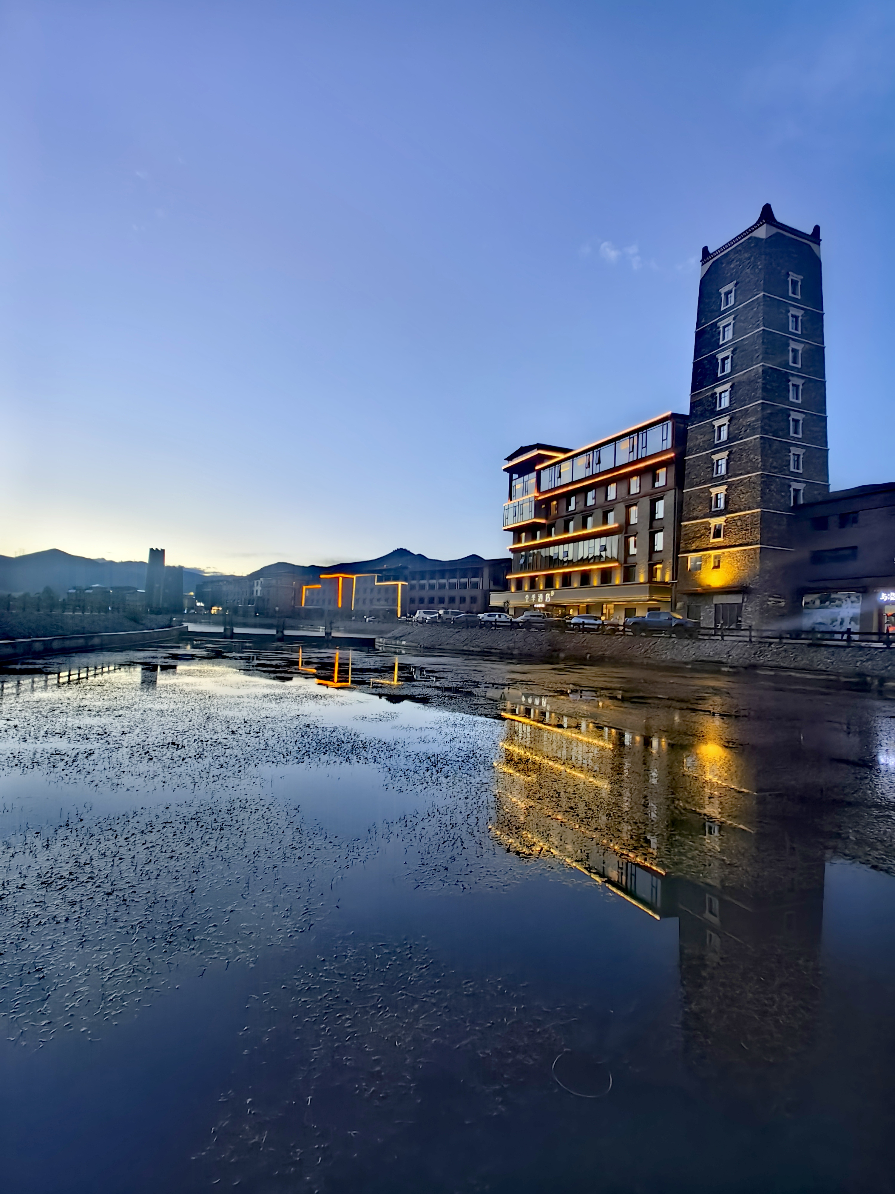 全季康定新都桥摄影天堂小镇酒店