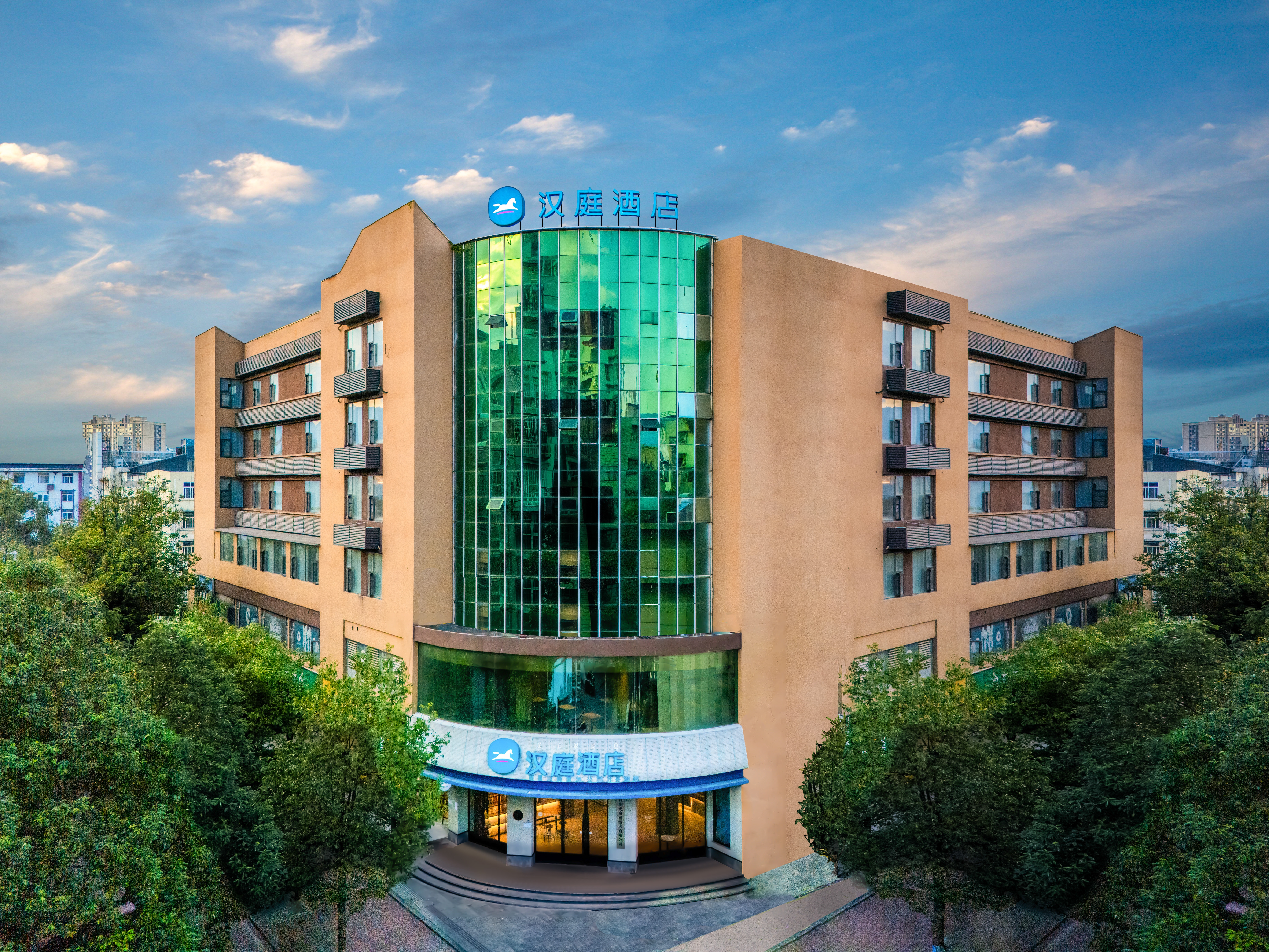 汉庭西昌航天大道沃尔玛酒店