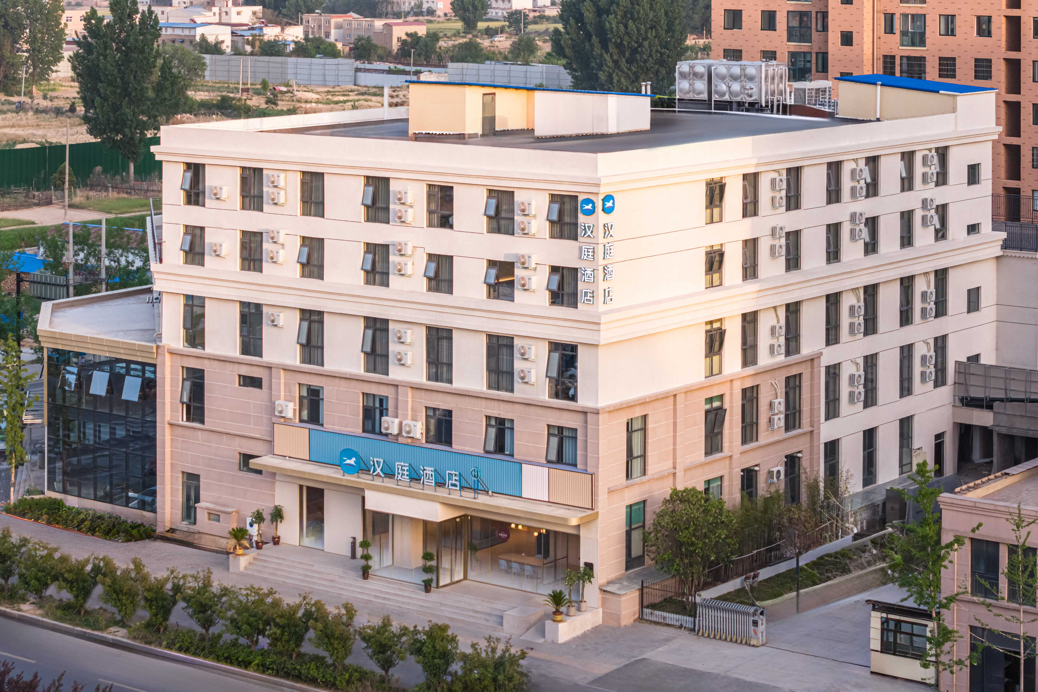 汉庭开封万岁山武侠城东京大道酒店