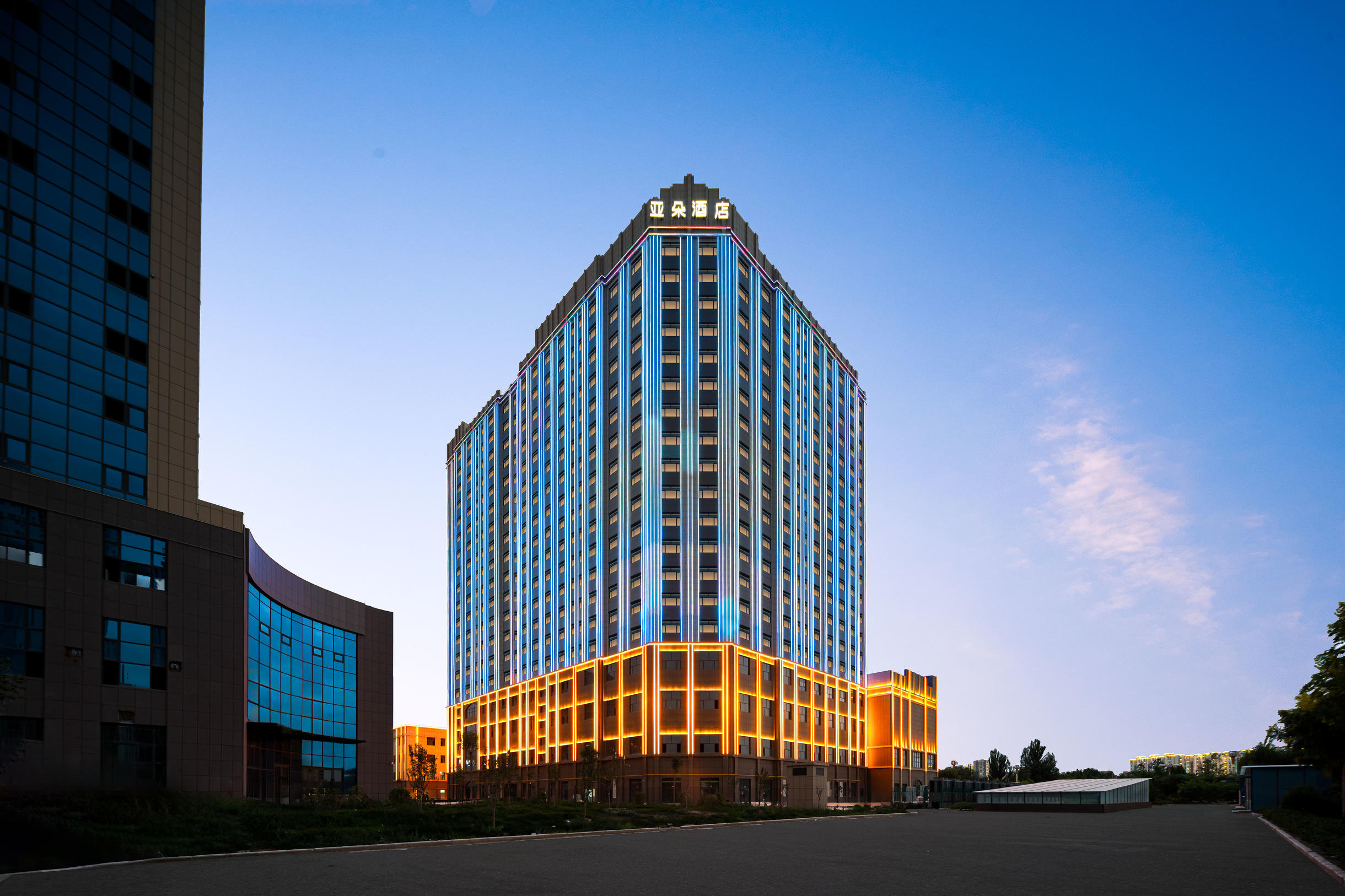 喀什东城审批局亚朵酒店