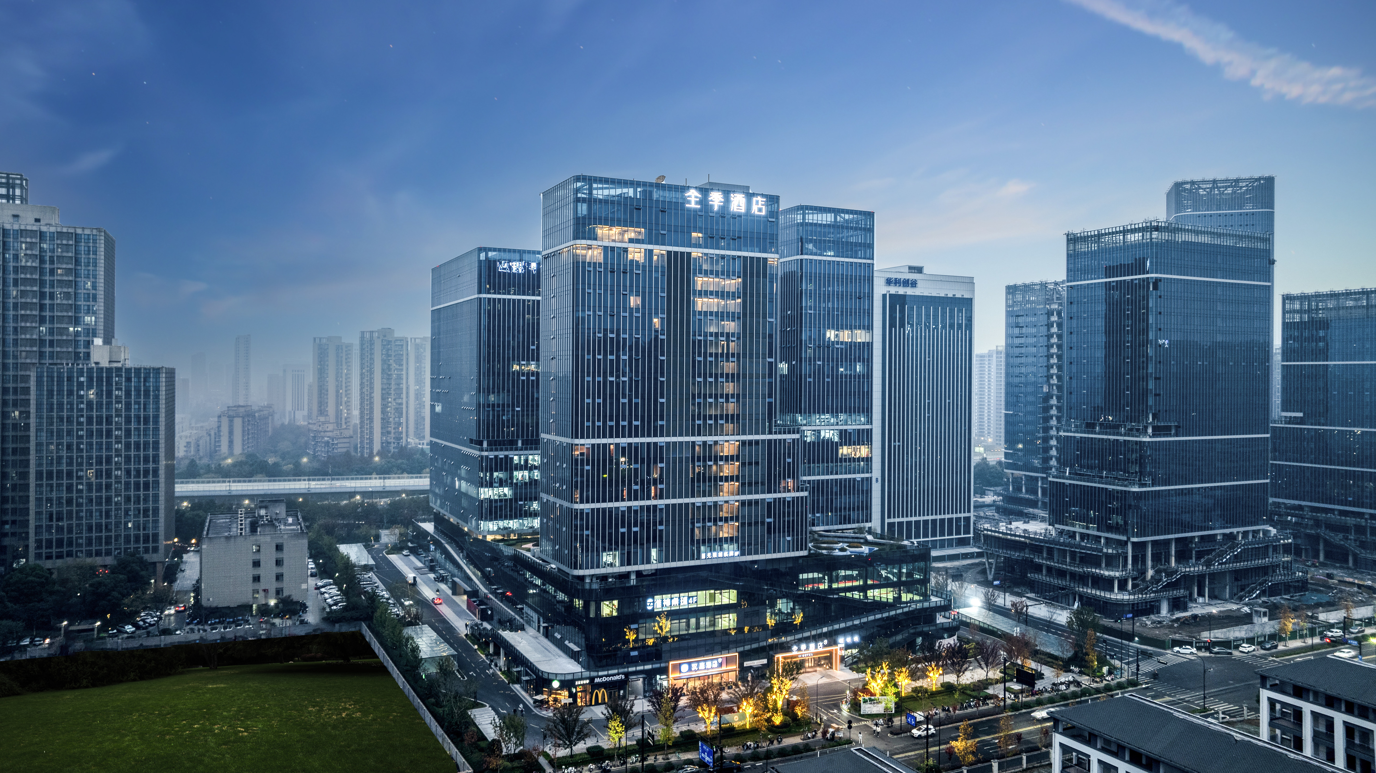 全季杭州滨江银泰酒店