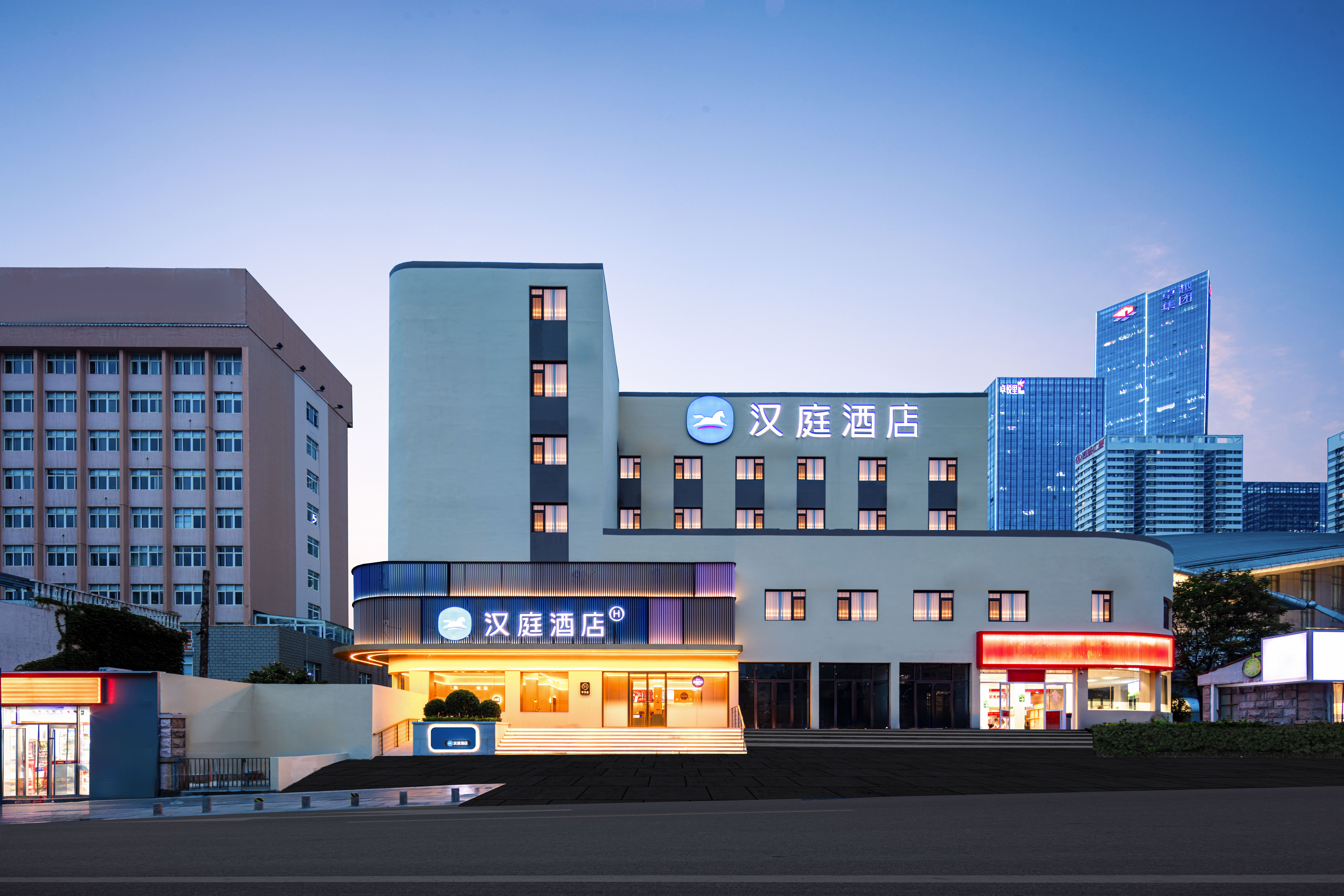 汉庭青岛中央商务区万象城酒店