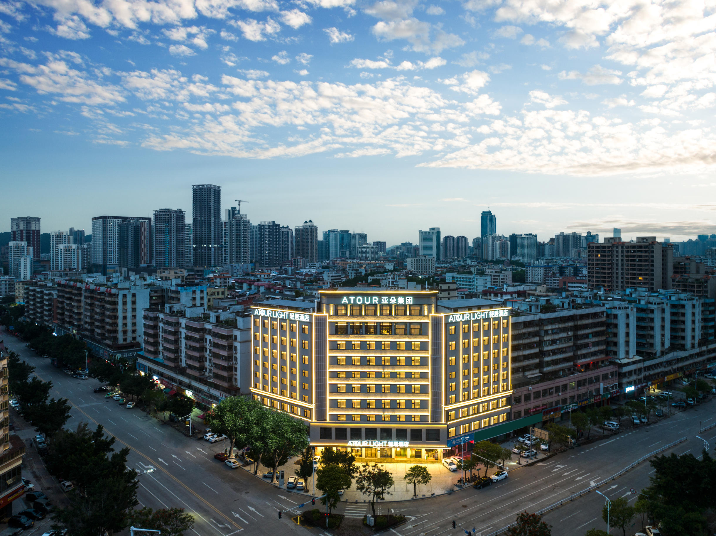 惠州金山湖港惠轻居酒店