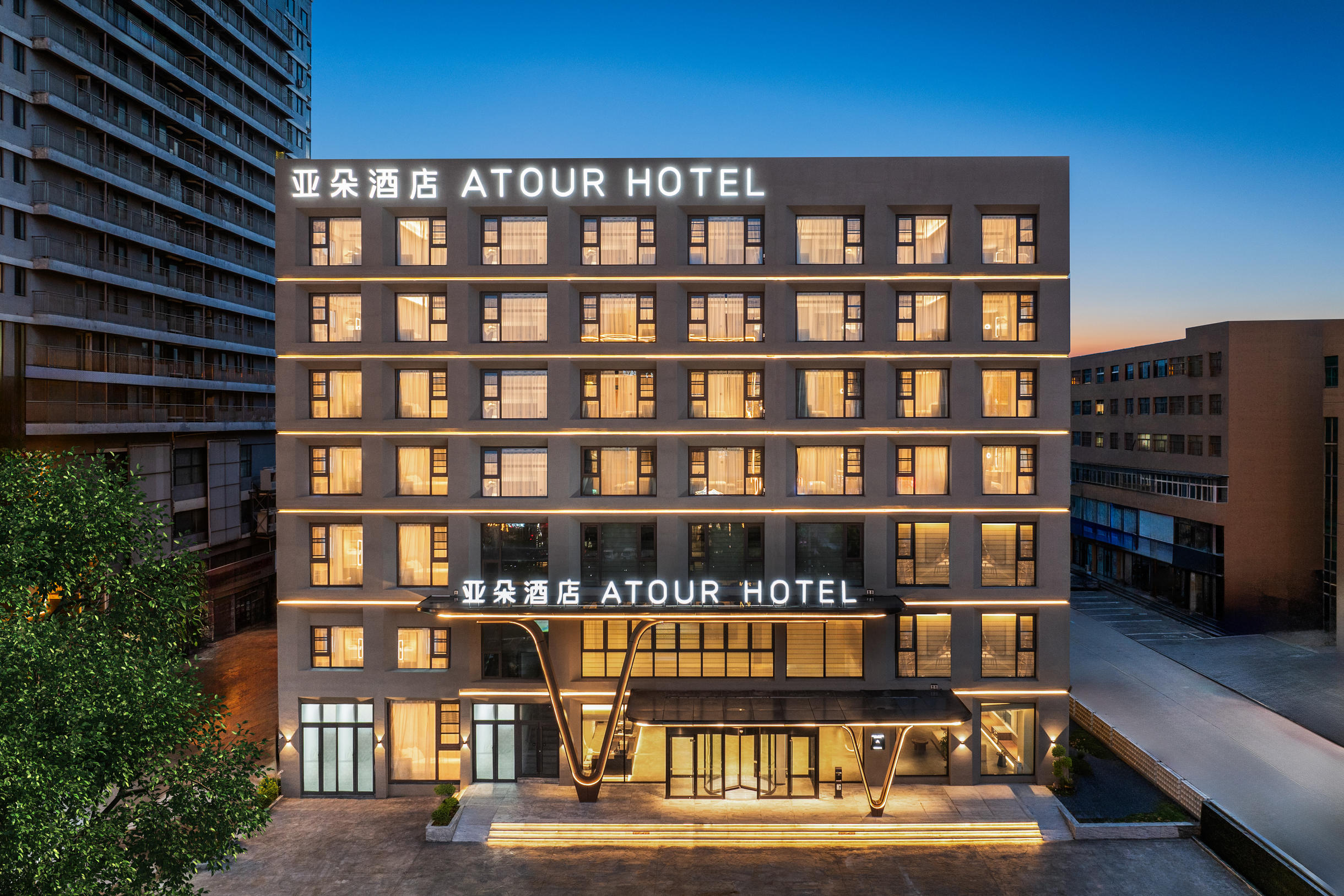 日照站海滨五路亚朵酒店