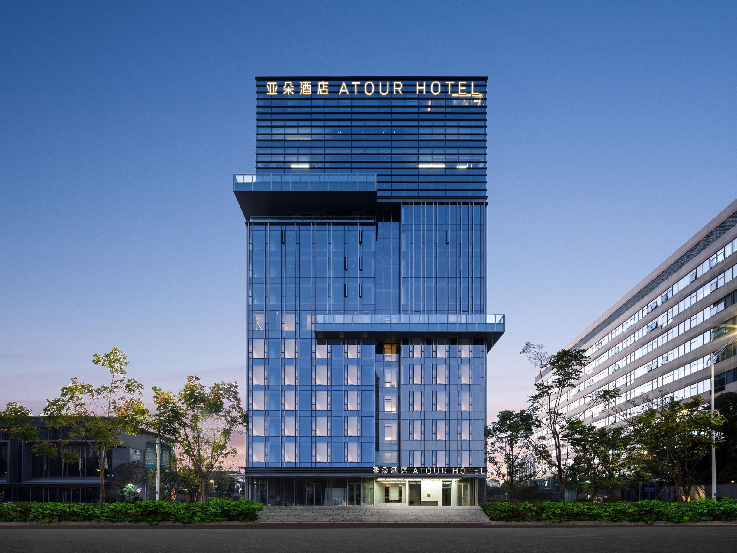 宁波镇海开元广场亚朵酒店