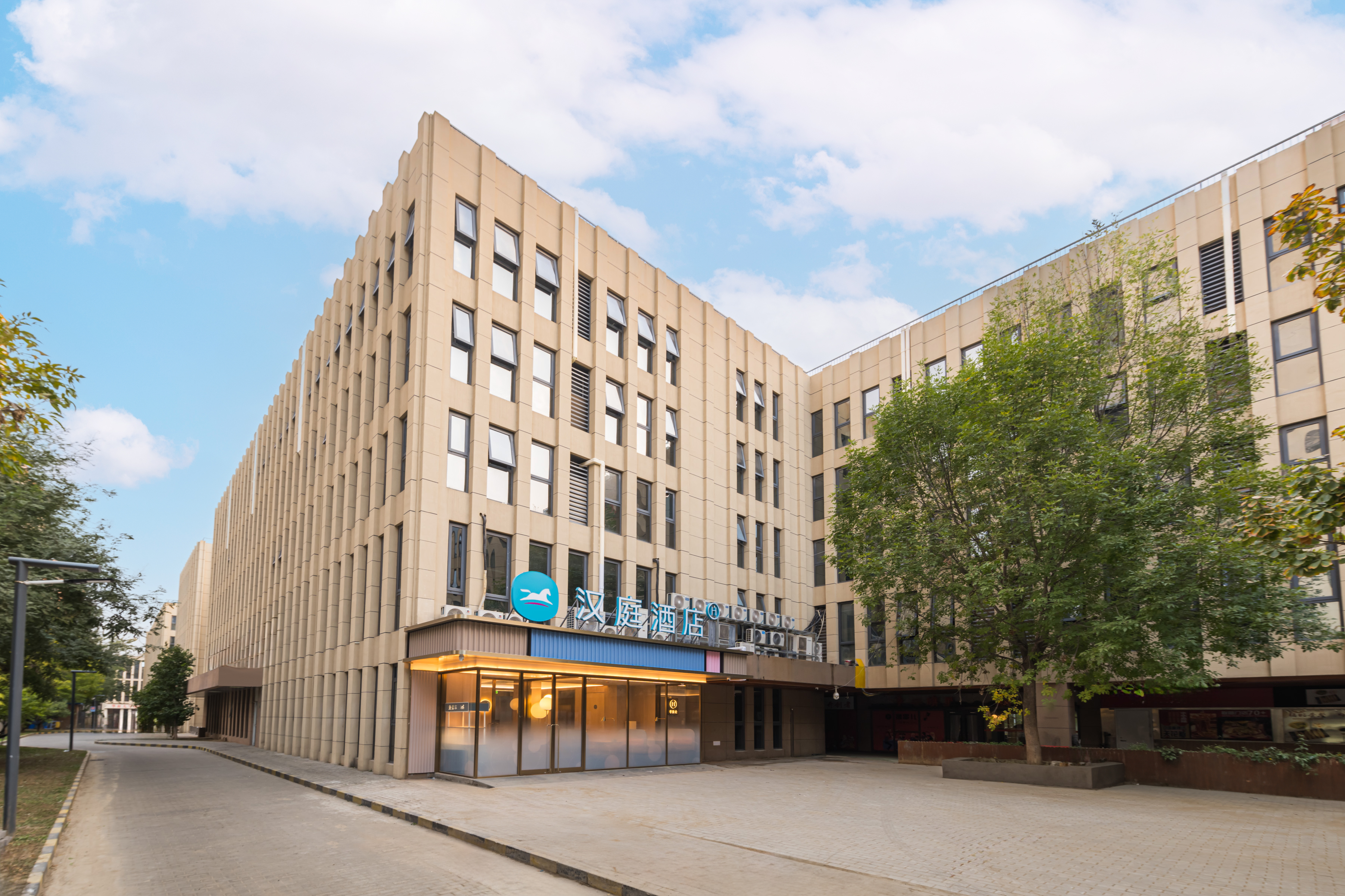 汉庭北京西二旗大街龙域中心酒店