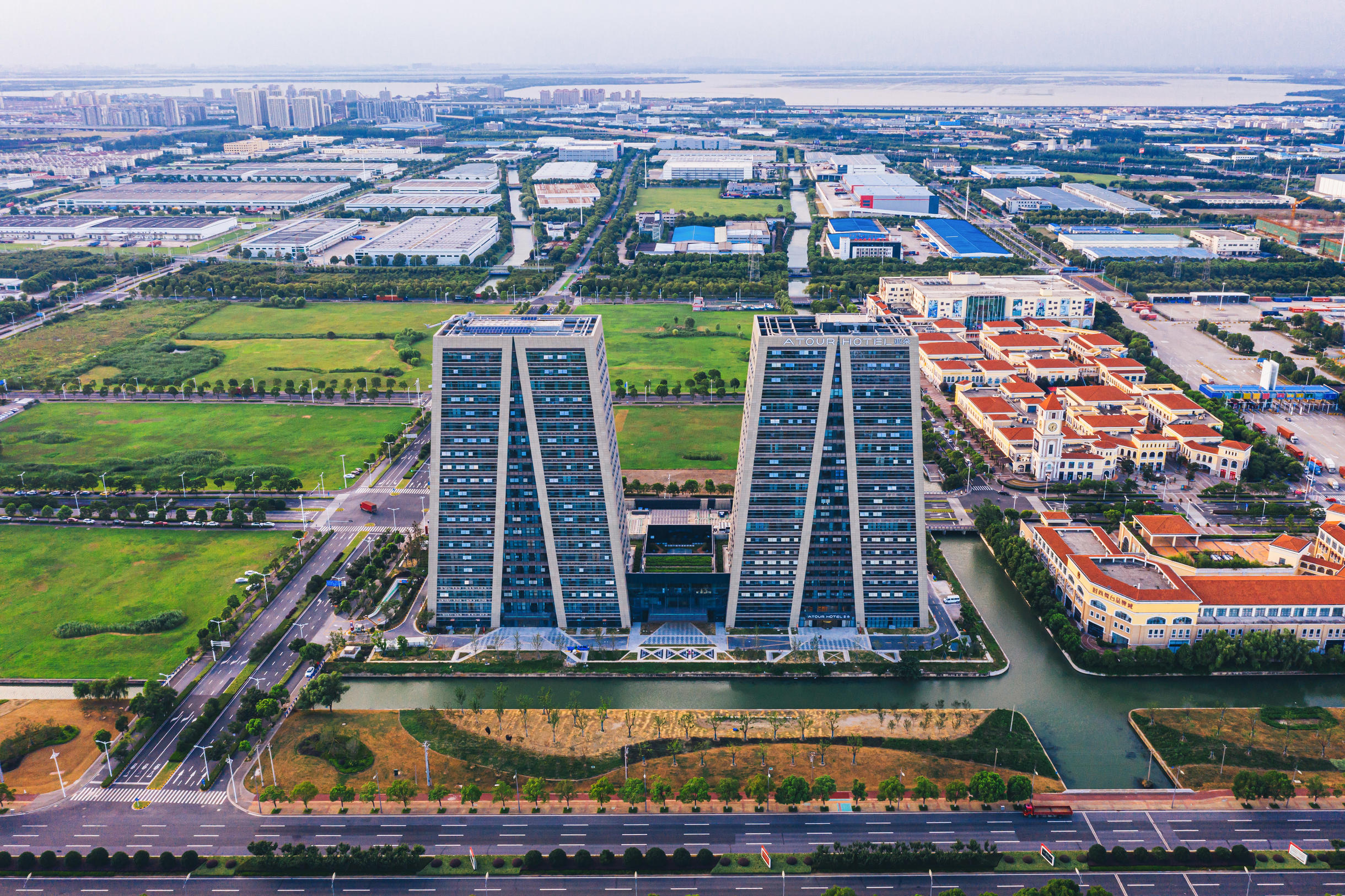 苏州工业园区奥特莱斯亚朵酒店