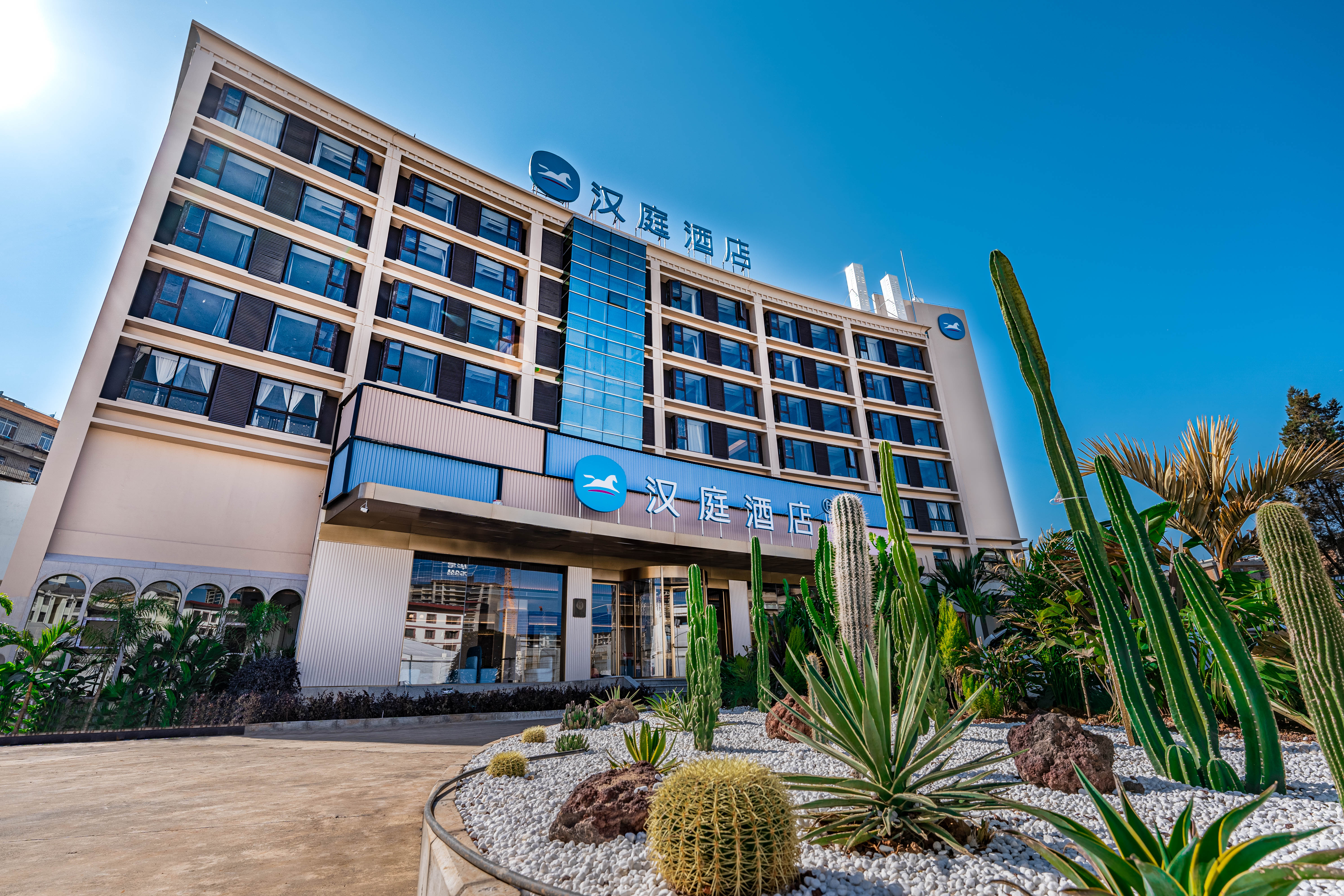 汉庭曲靖麒麟花园酒店